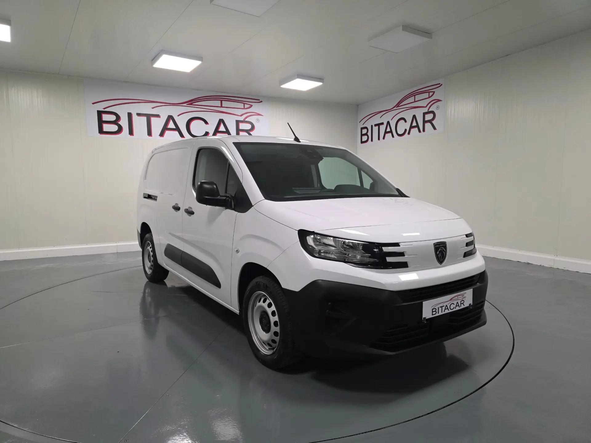 Peugeot Partner 1.5 BLUEHDI 100CV LONGA CAMARA TRASEIRA 2
