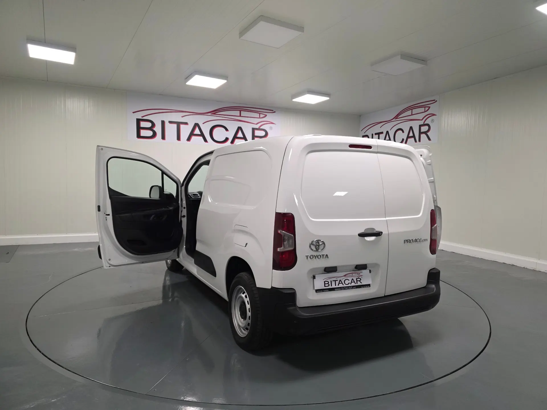 Toyota Proace CITY 1.5D IVA DEDUTIVEL 34