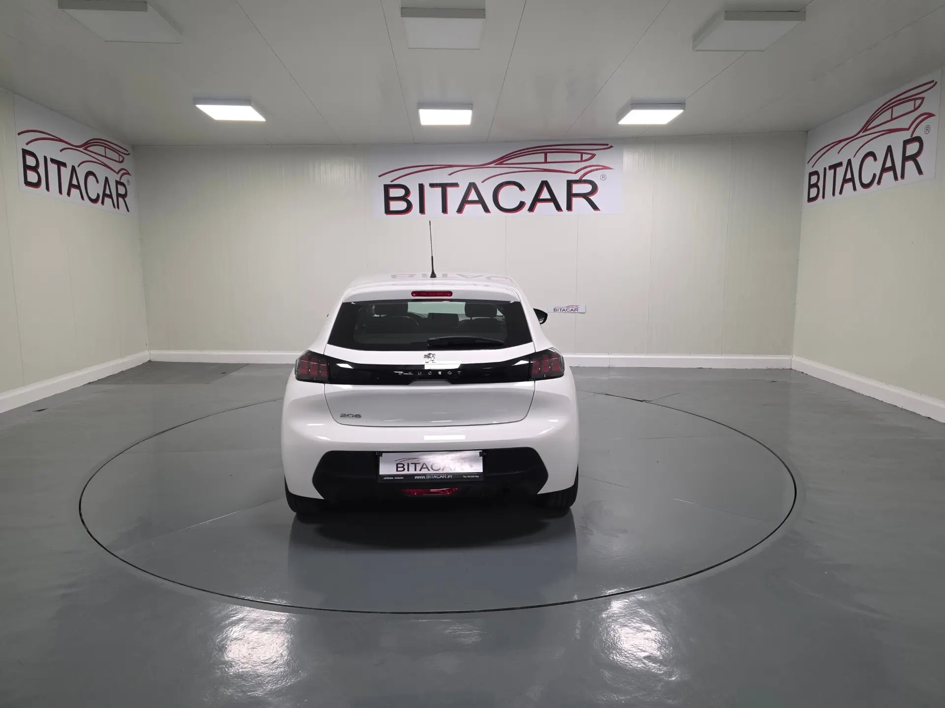 Peugeot 208 1.2 ACTIVE 30