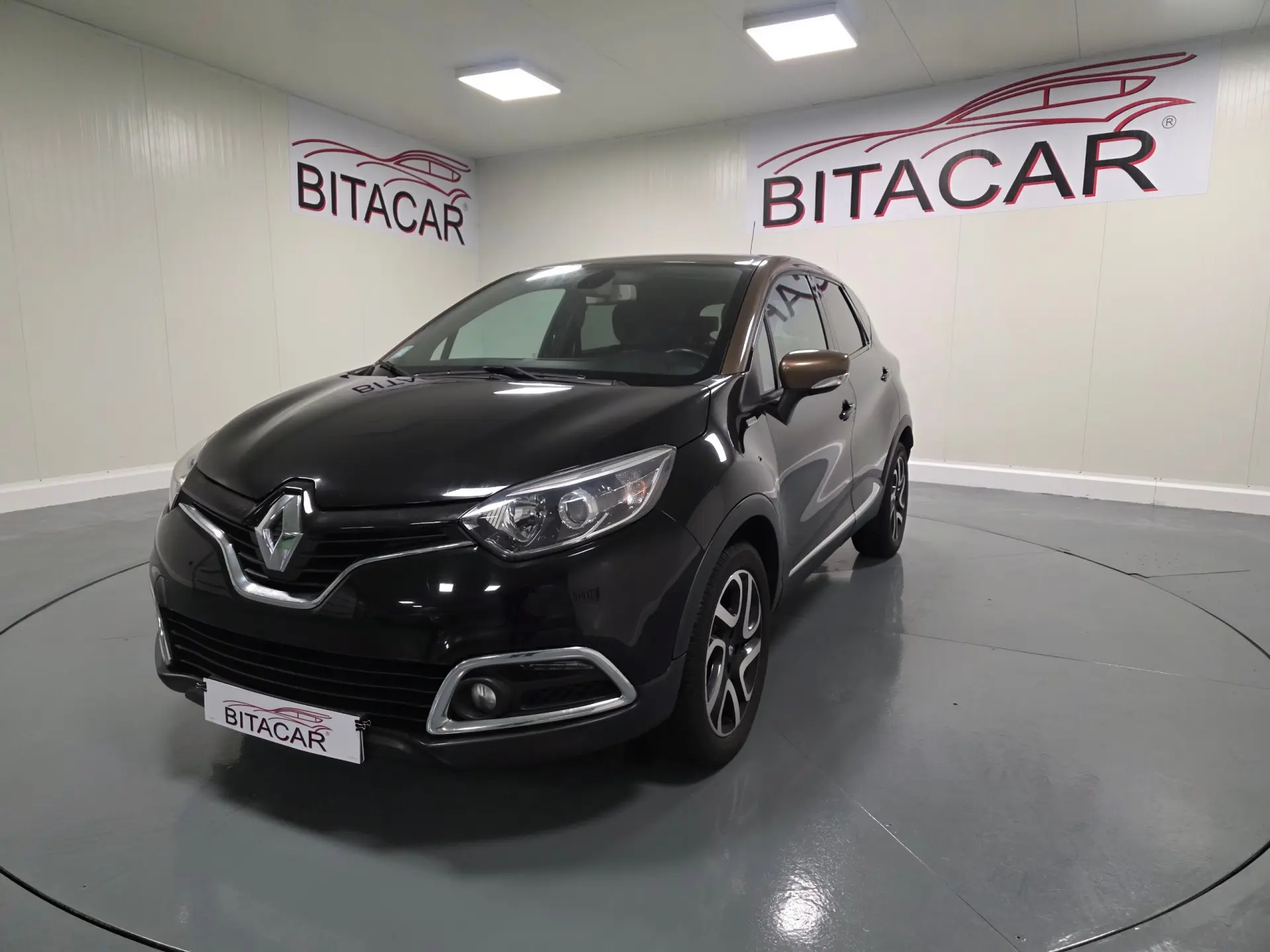 Renault Captur 1.5 dCi Exclusive 17