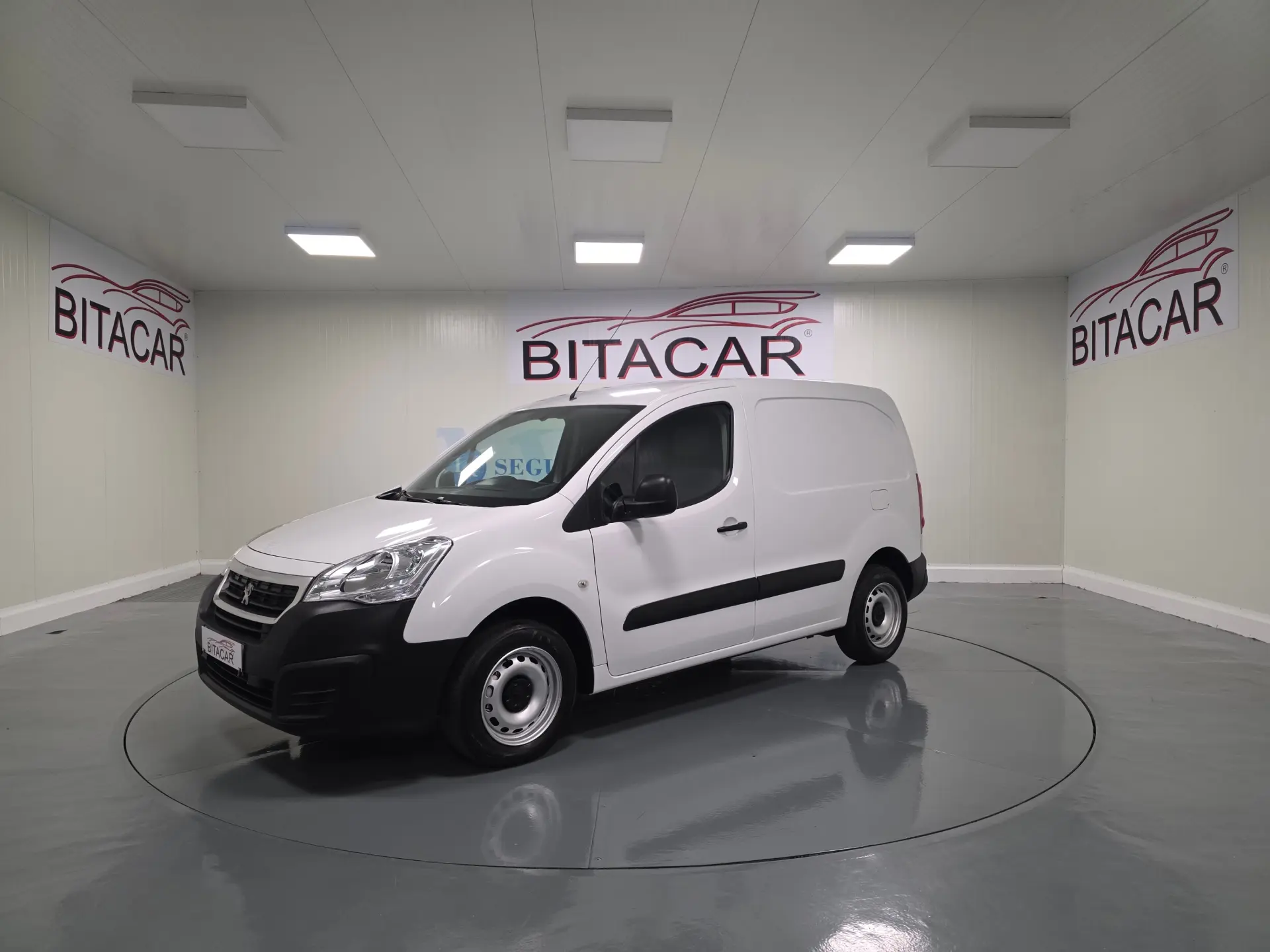 Peugeot Partner 1.6 HDI L1 PACK CD CLIM 14