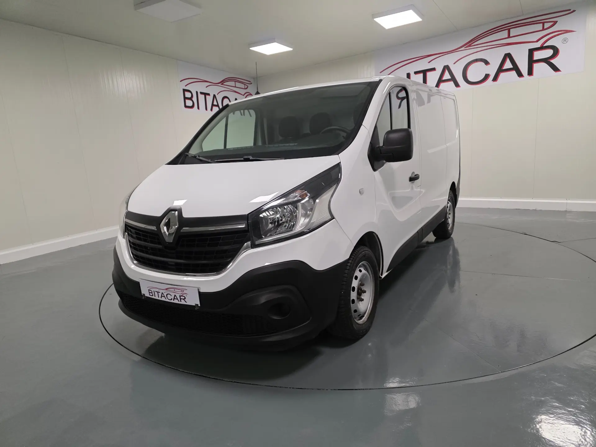 Renault Trafic 2.0 DCI L1H1 120CV IVA DEDUTIVEL 11