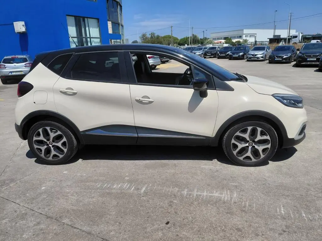 Renault Captur 1.5 DCI EXCLUSIVE 4