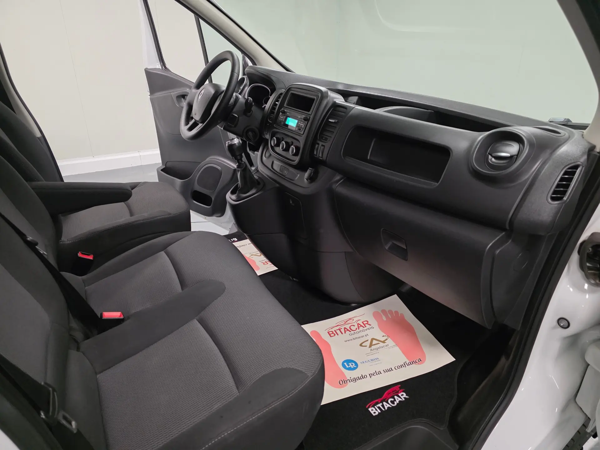Renault Trafic 2.0 DCI L1H1 120CV IVA DEDUTIVEL 44