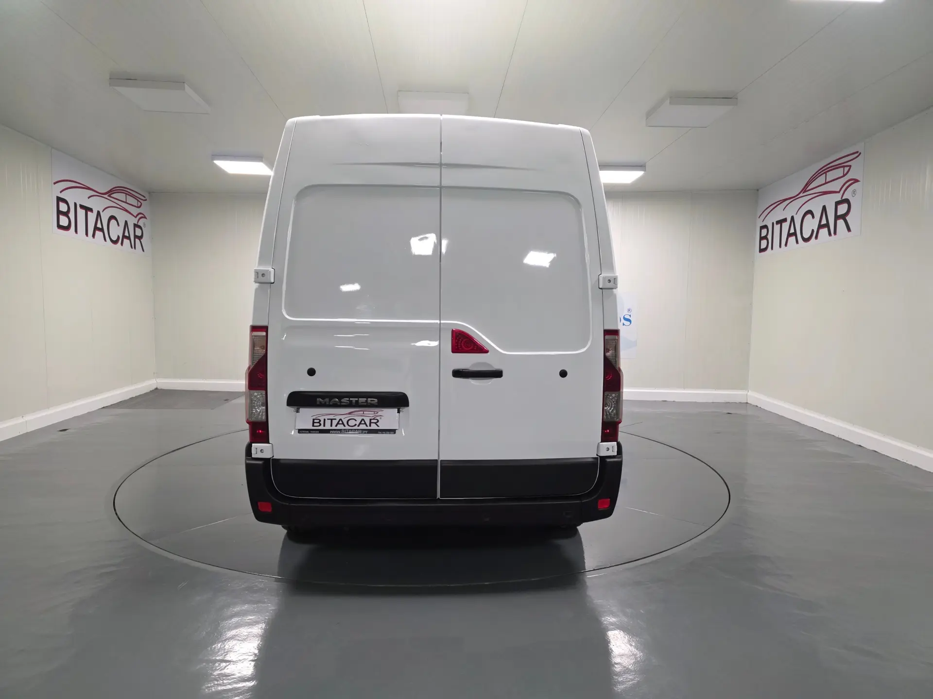 Renault Master L2H2 2.3 DCI 135CV GPS IVA DEDUTIVEL 24