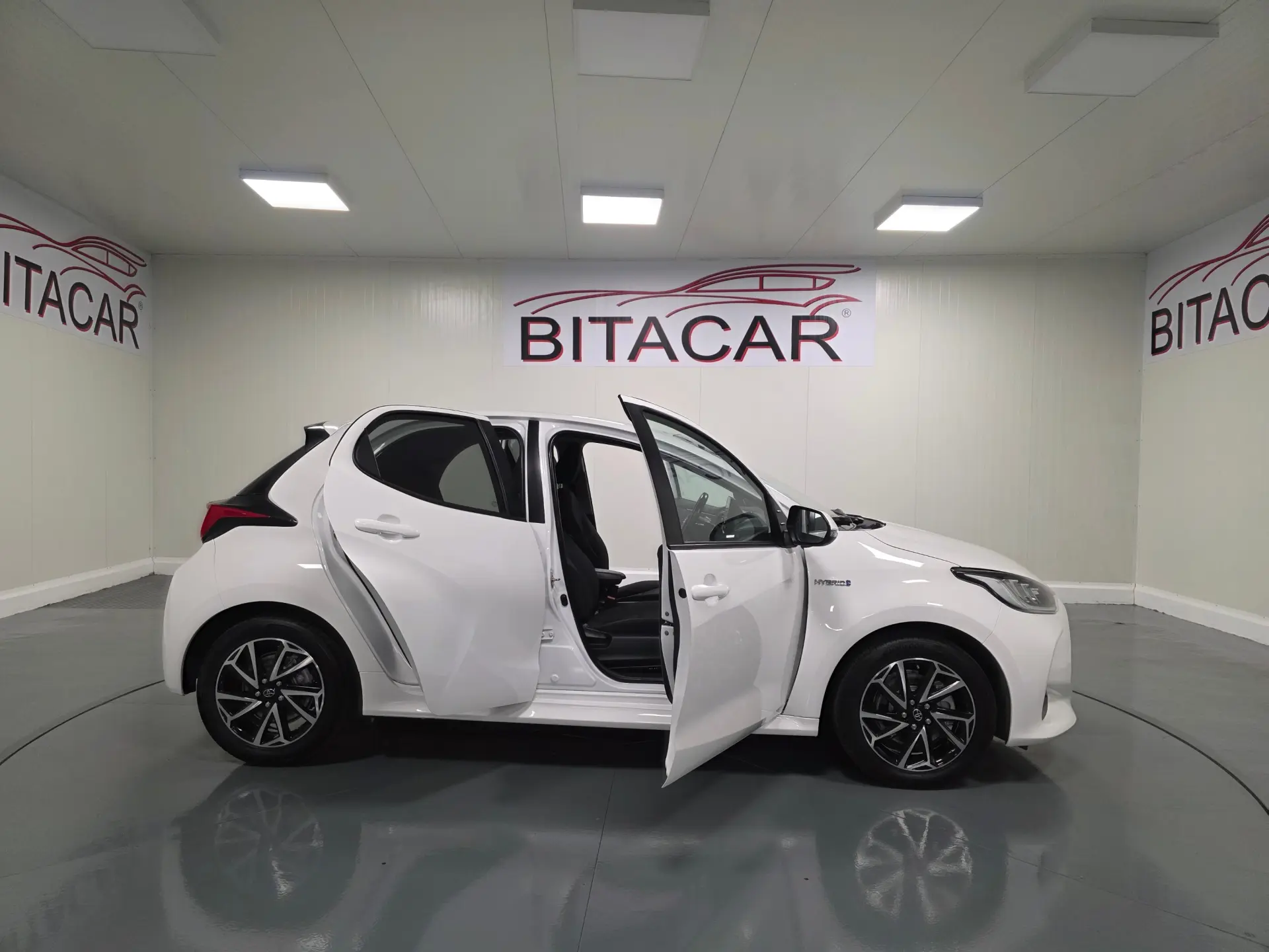 Toyota Yaris 1.5 HDF EXCLUSIVE 60