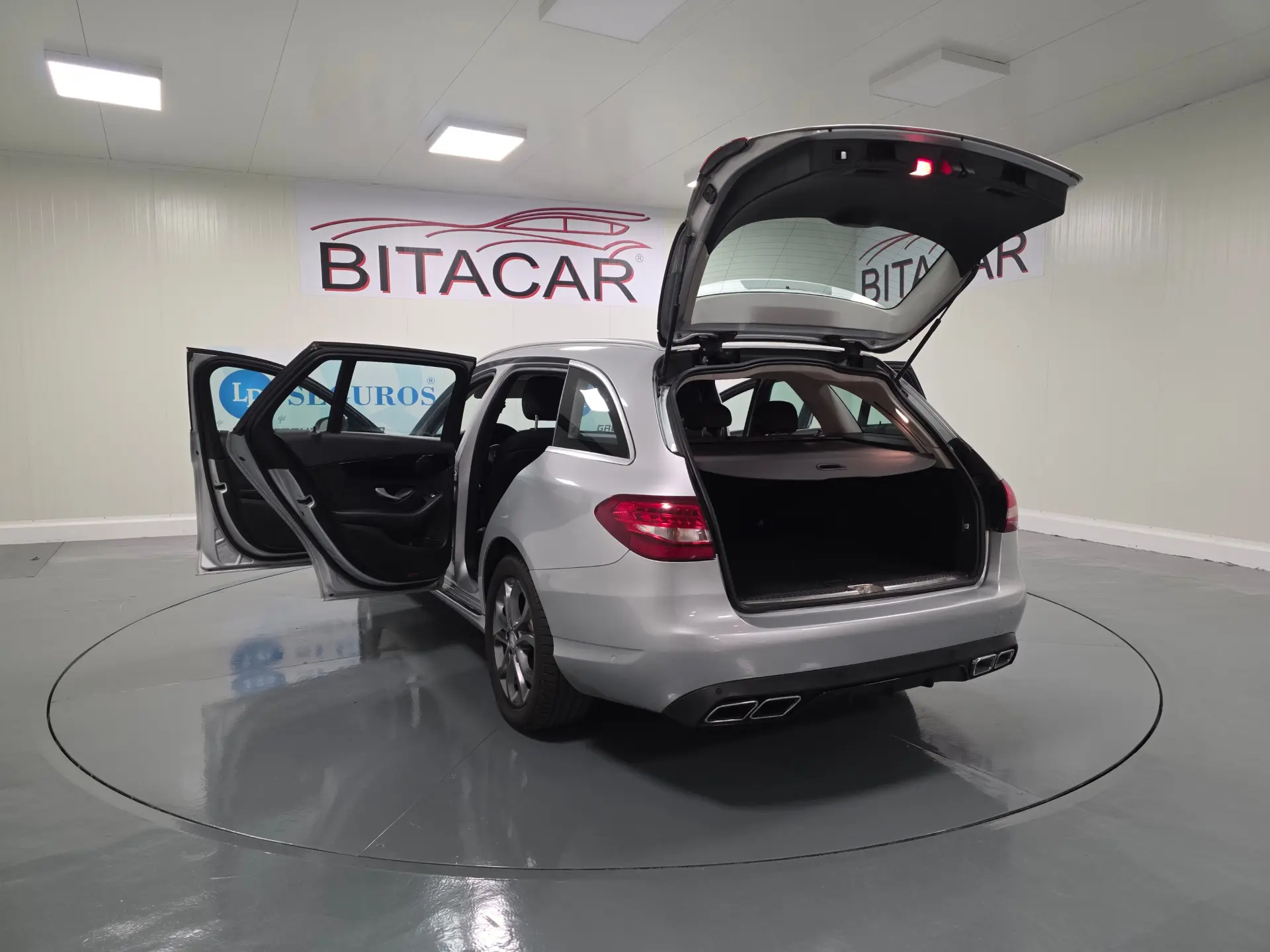 Mercedes-Benz C 200 D BLUETEC STATION 52