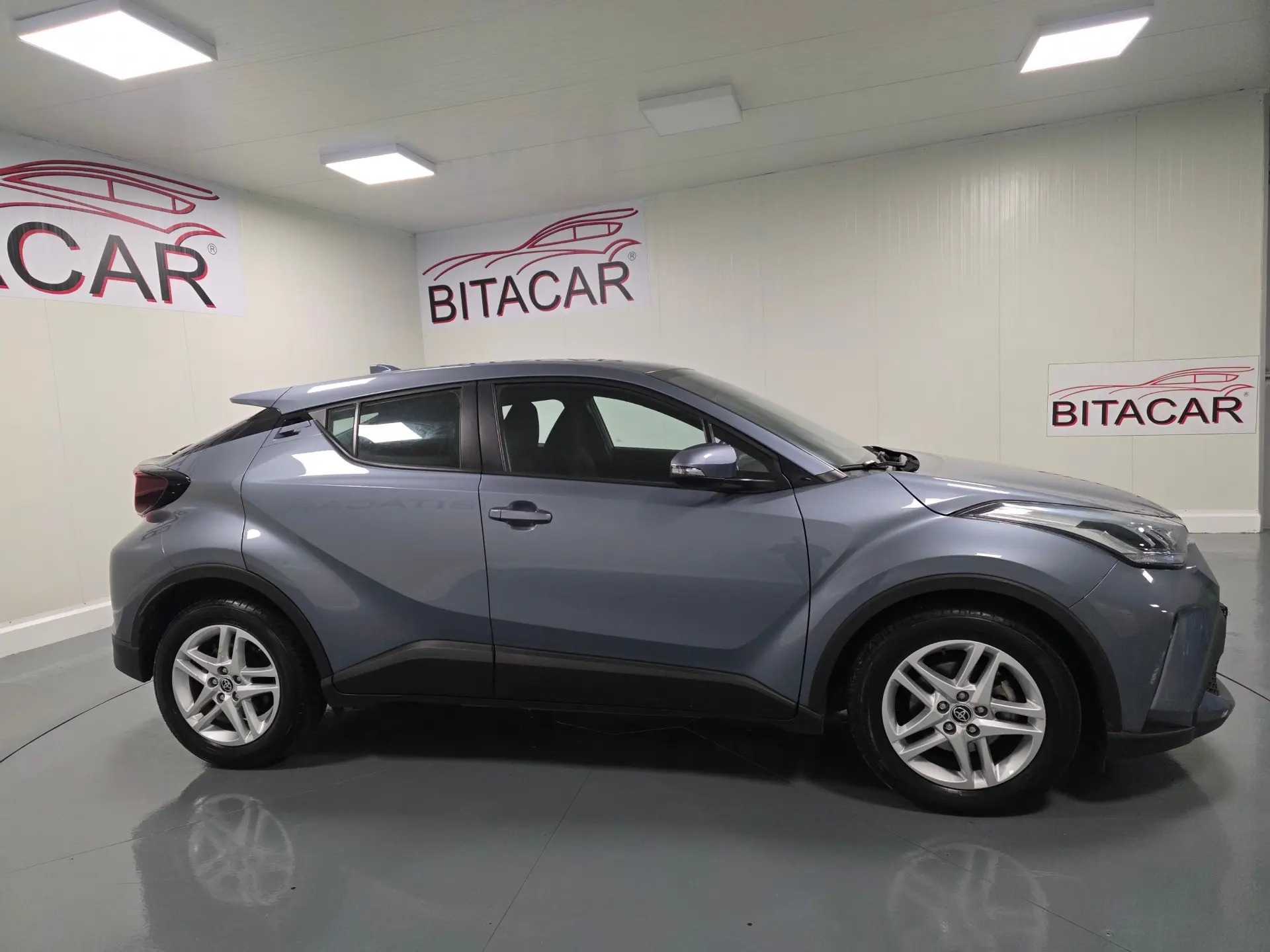 Toyota C-HR 1.8 Hybrid Comfort 3