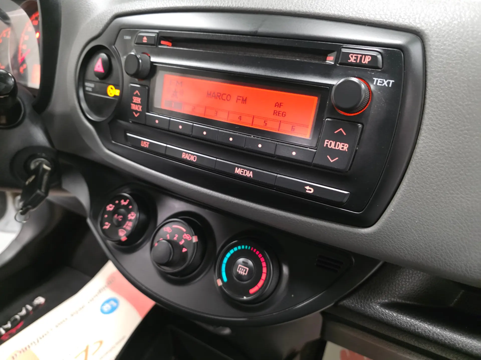 Toyota Yaris BIZZ 1.4 D-4D 90CV IVA DEDUTIVEL 82