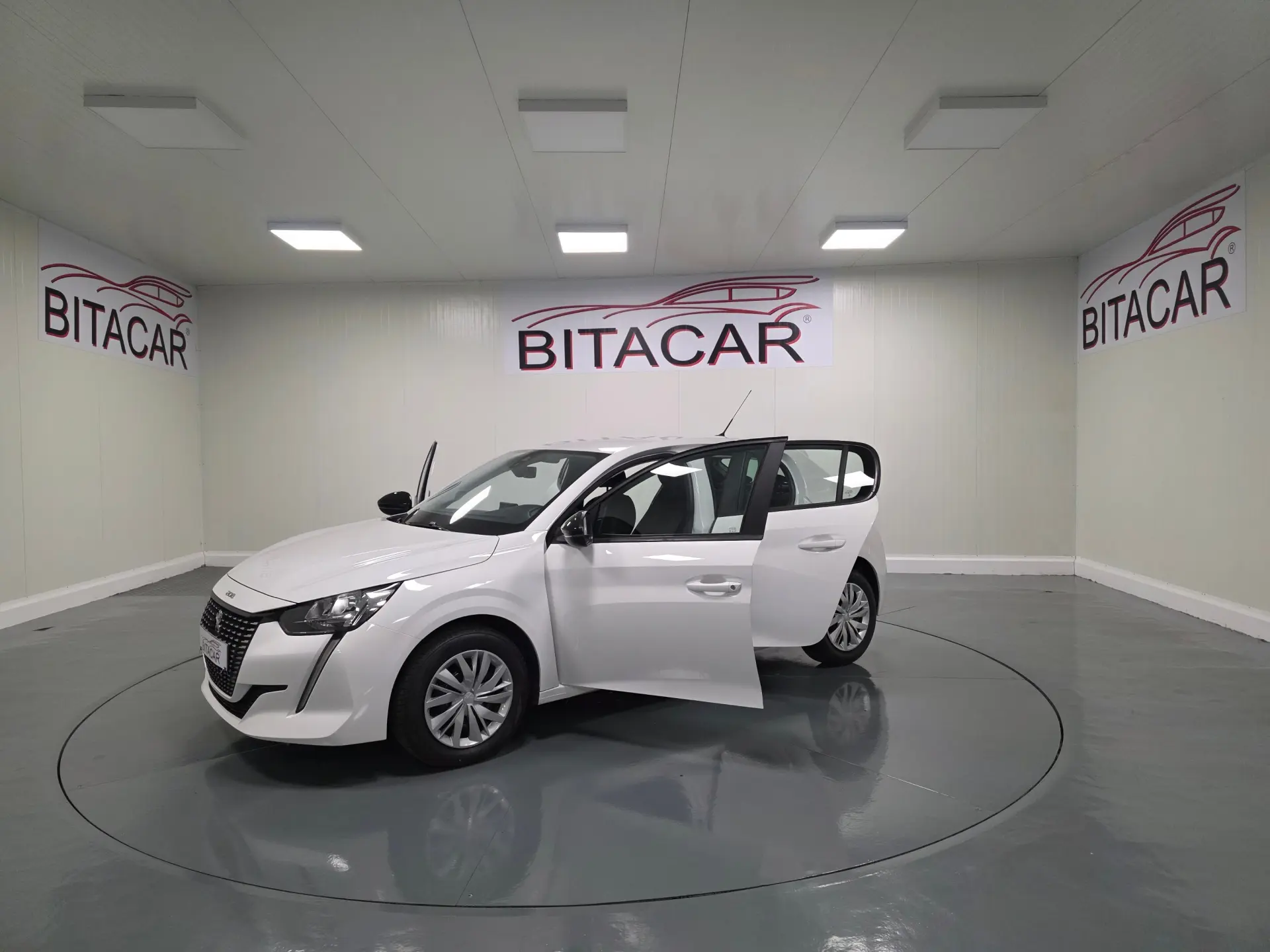 Peugeot 208 1.2 ACTIVE 50
