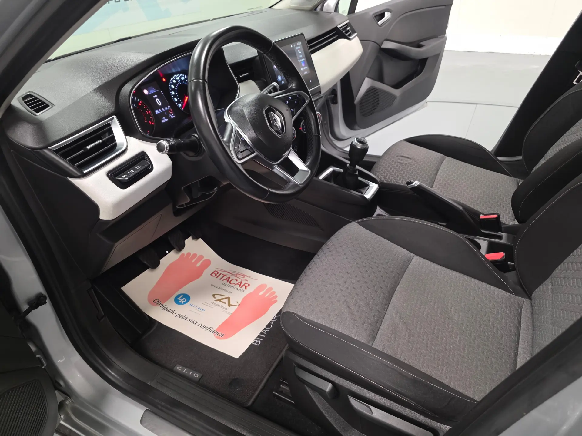 Renault Clio 1.0 TCE LIMITED 90