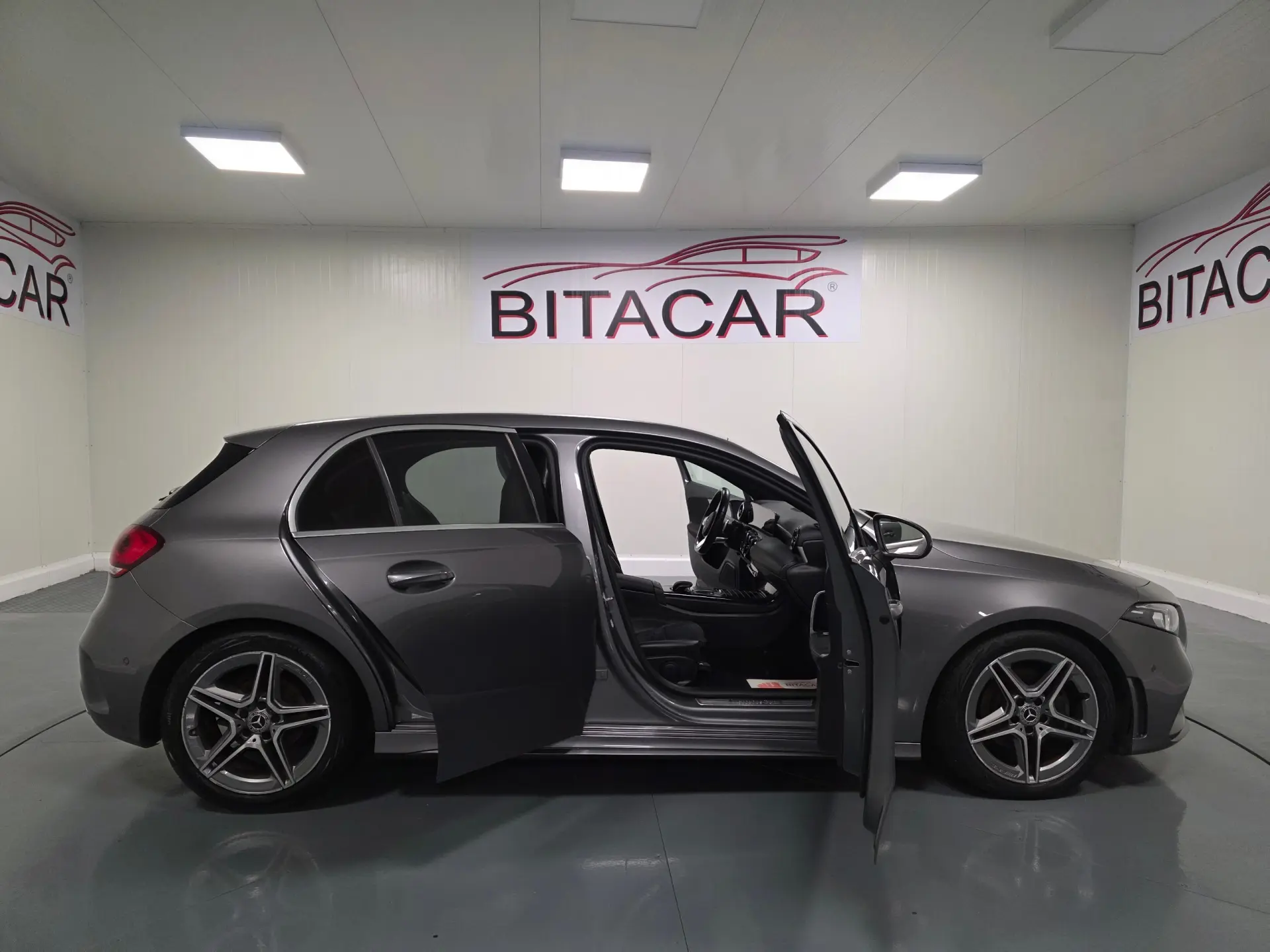 Mercedes-Benz A 180 d AMG Line Aut. 55