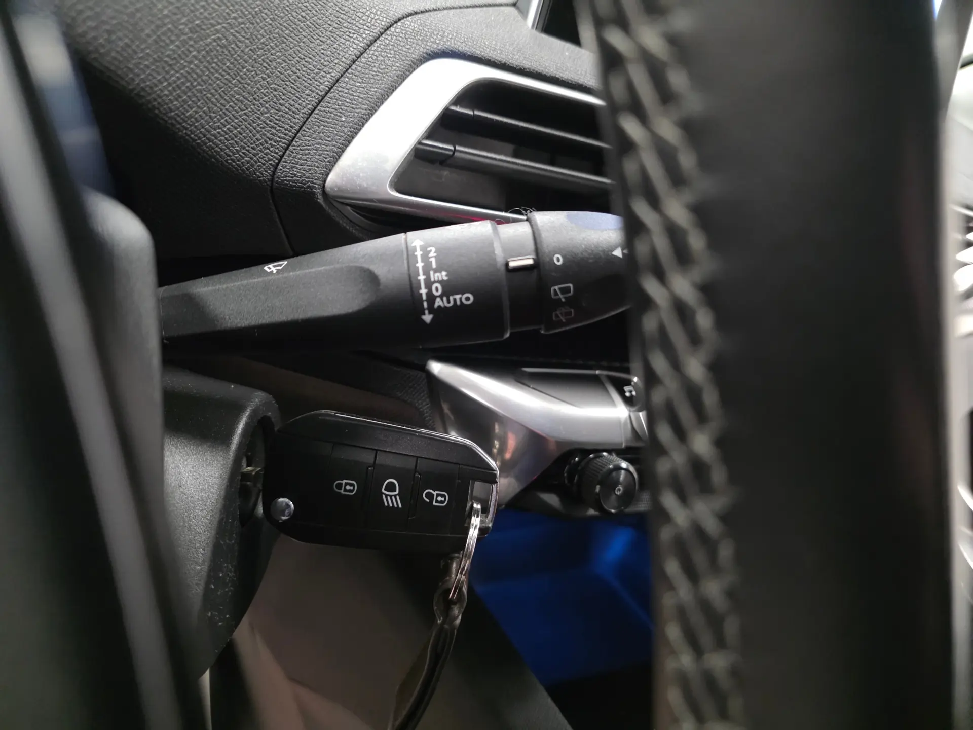 Peugeot 3008 1.5 BLUEHDI ACTIVE 105