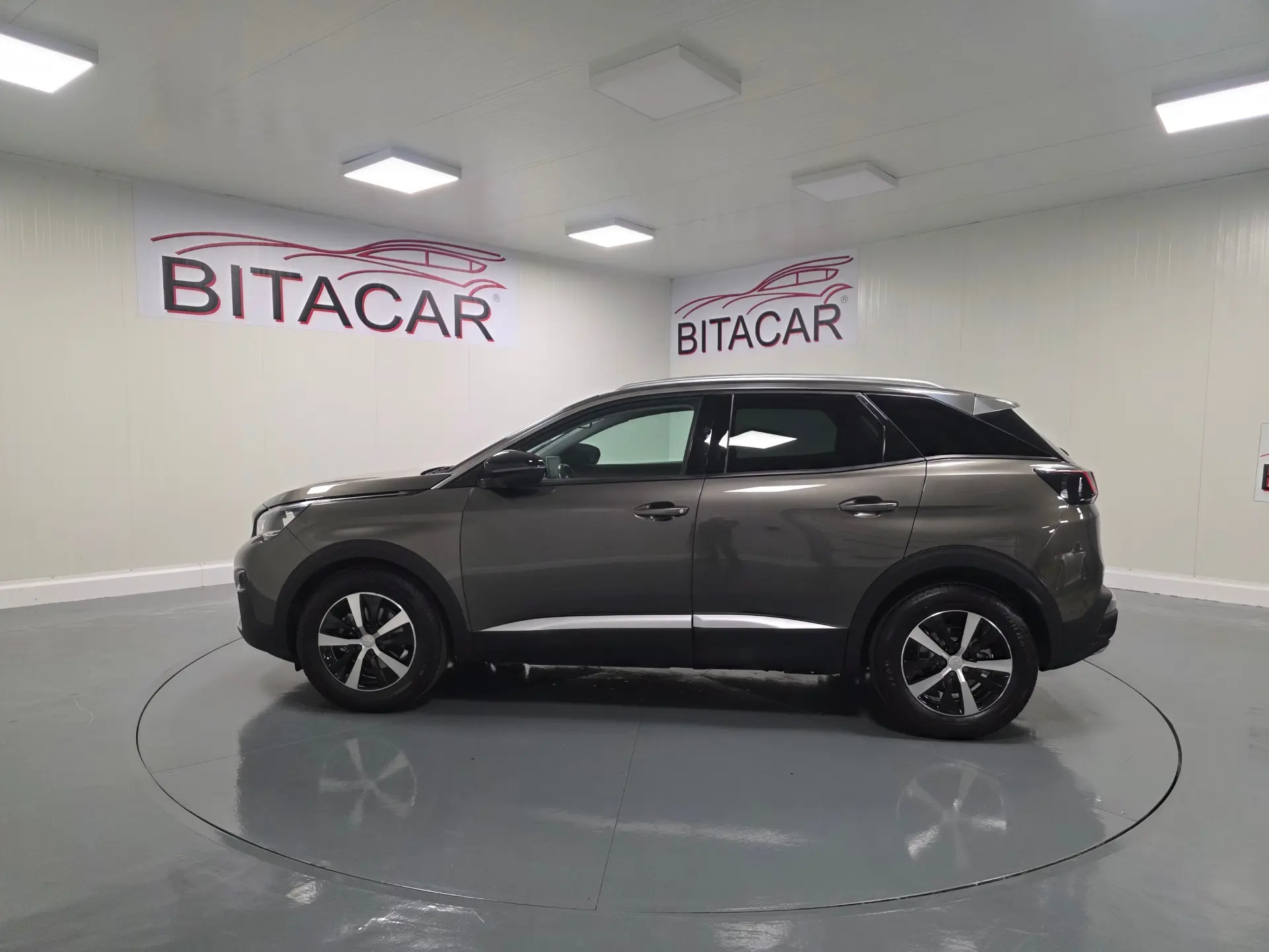 Peugeot 3008 1.5 BLUEHDI ACTIVE 21
