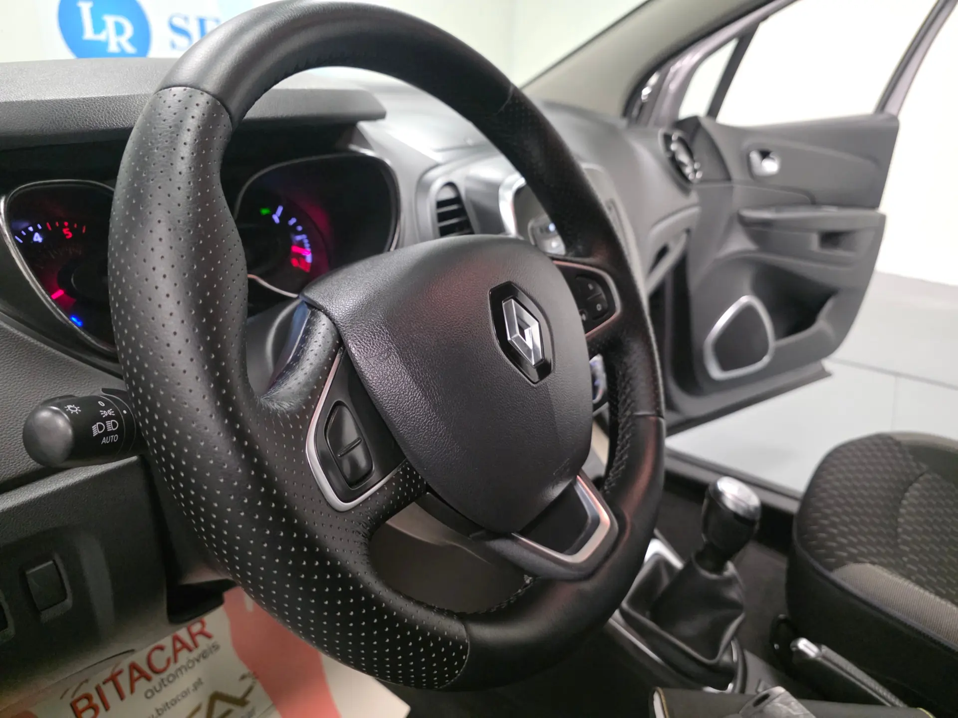 Renault Captur 1.5 DCI EXCLUSIVE 107