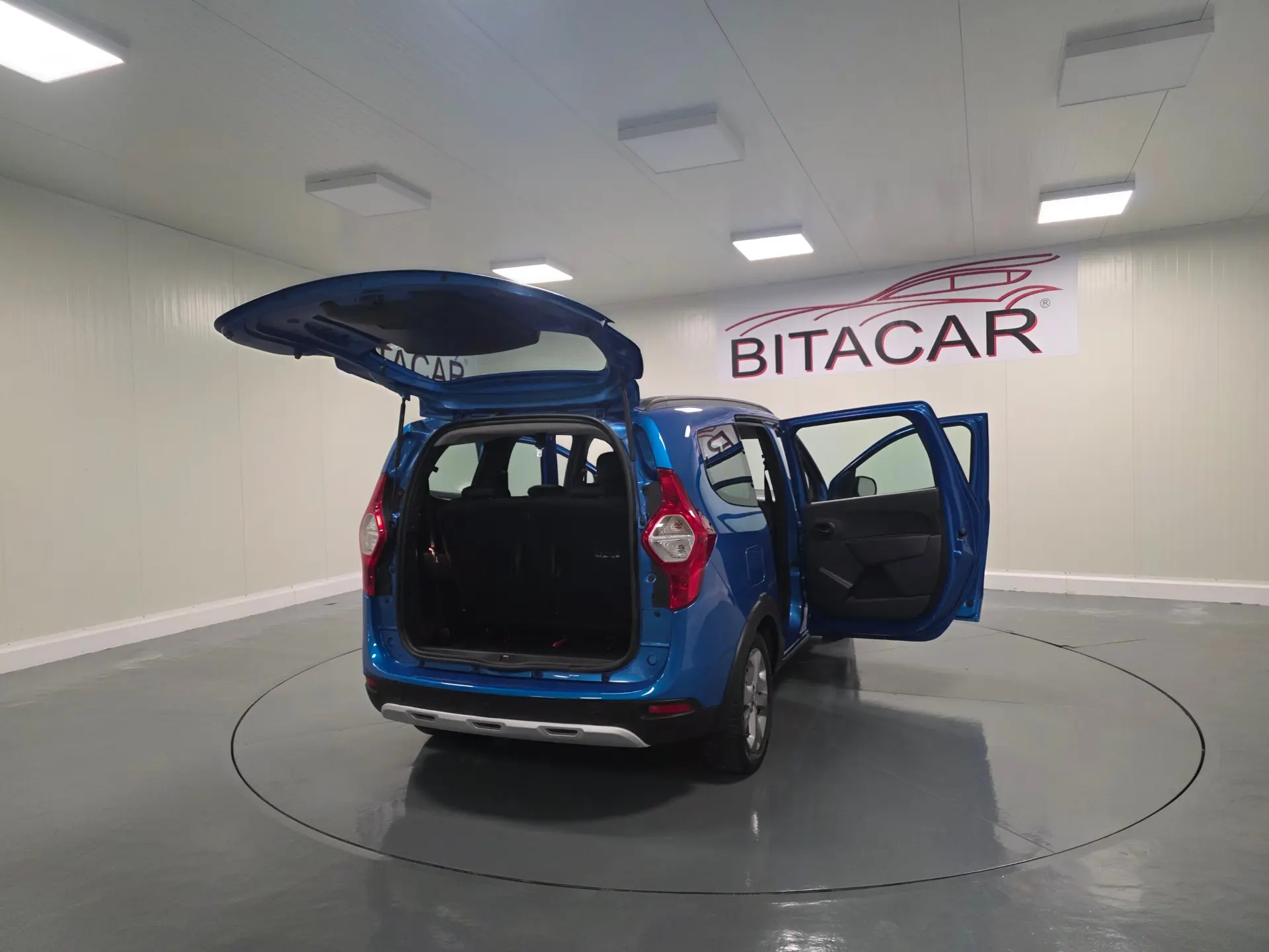 Dacia Lodgy 1.5 dCi Stepway 7L 56