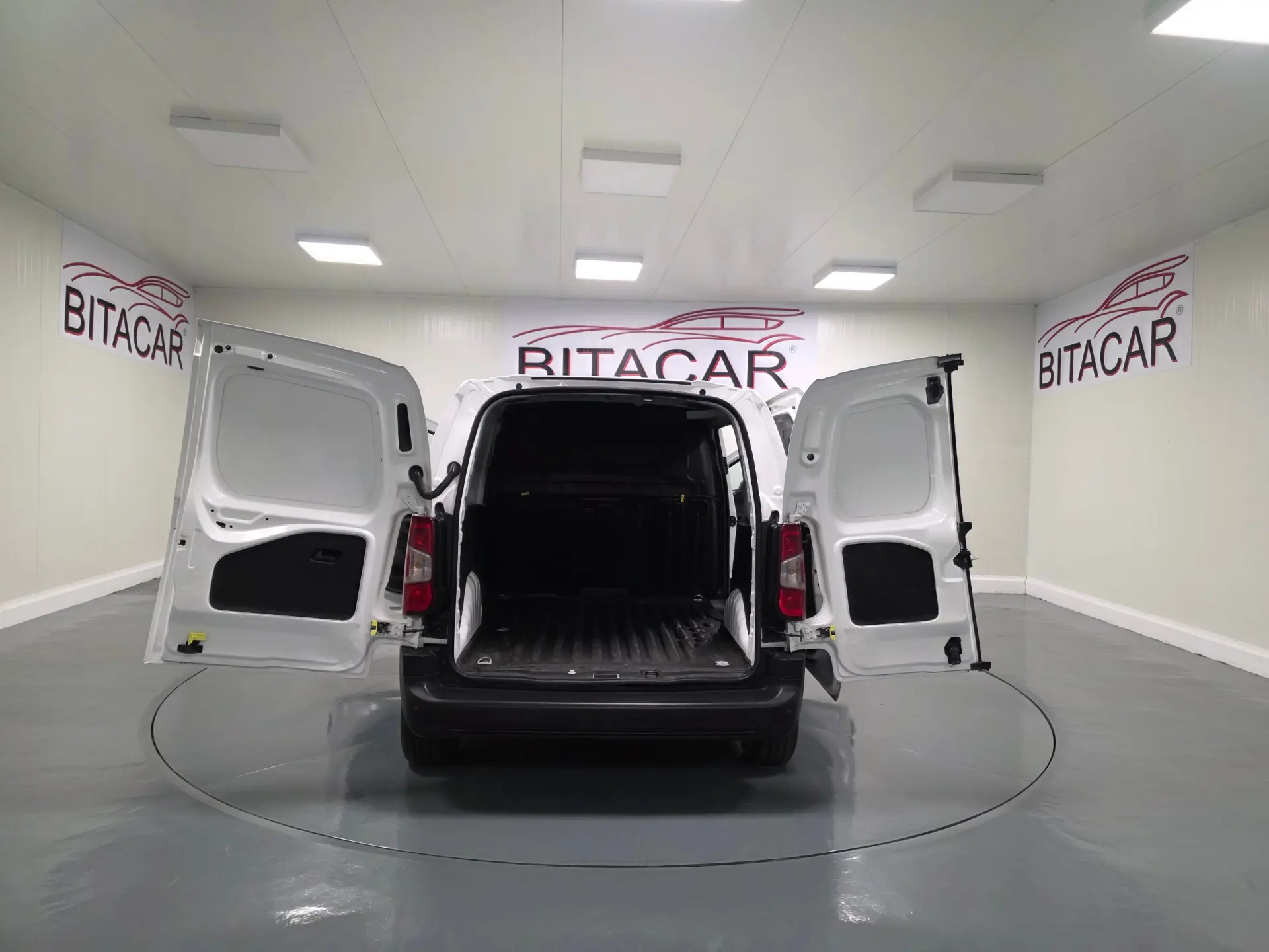 Toyota Proace CITY 1.5D IVA DEDUTIVEL 40