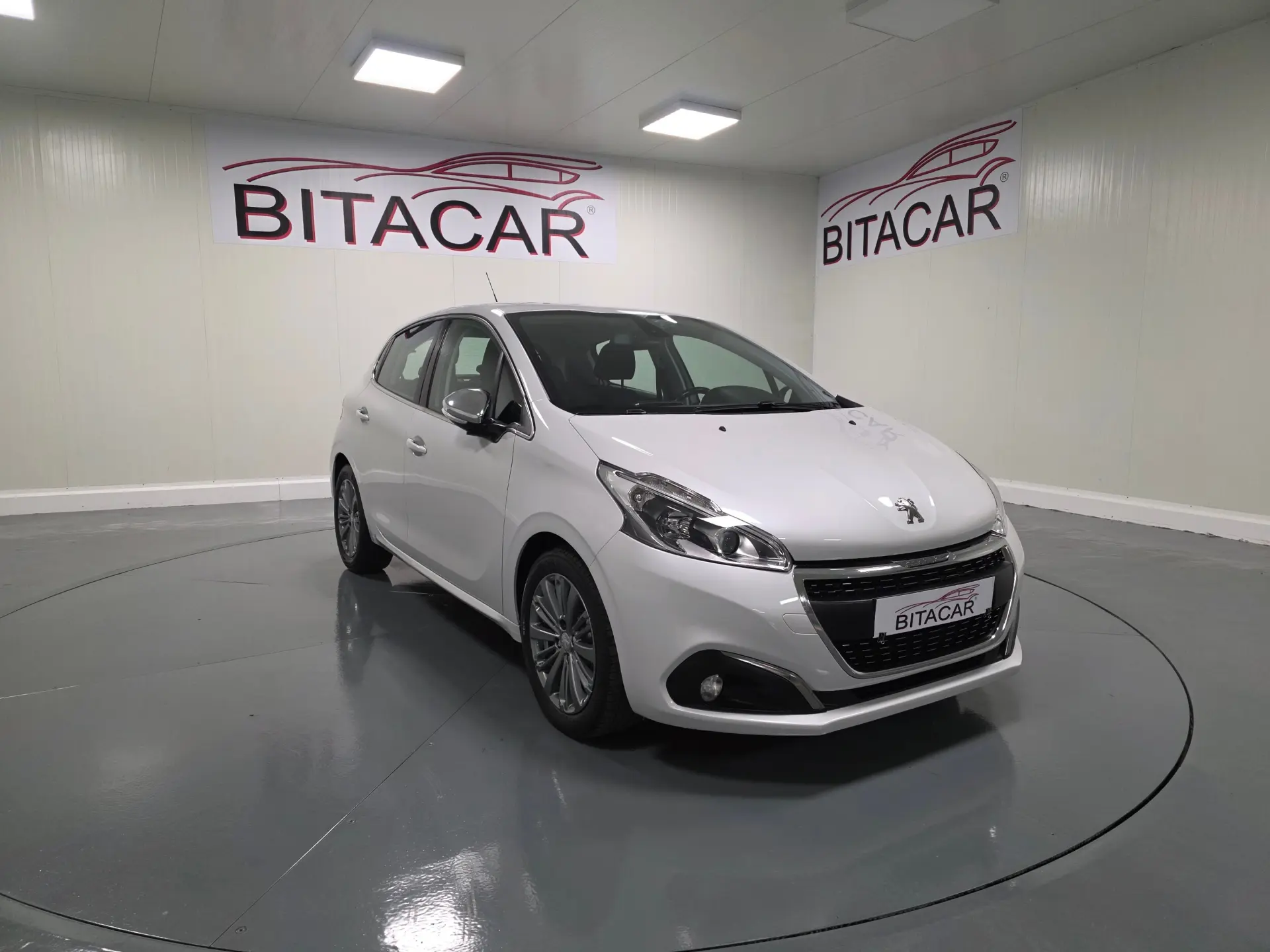 Peugeot 208 1.6 BlueHDi Allure 1