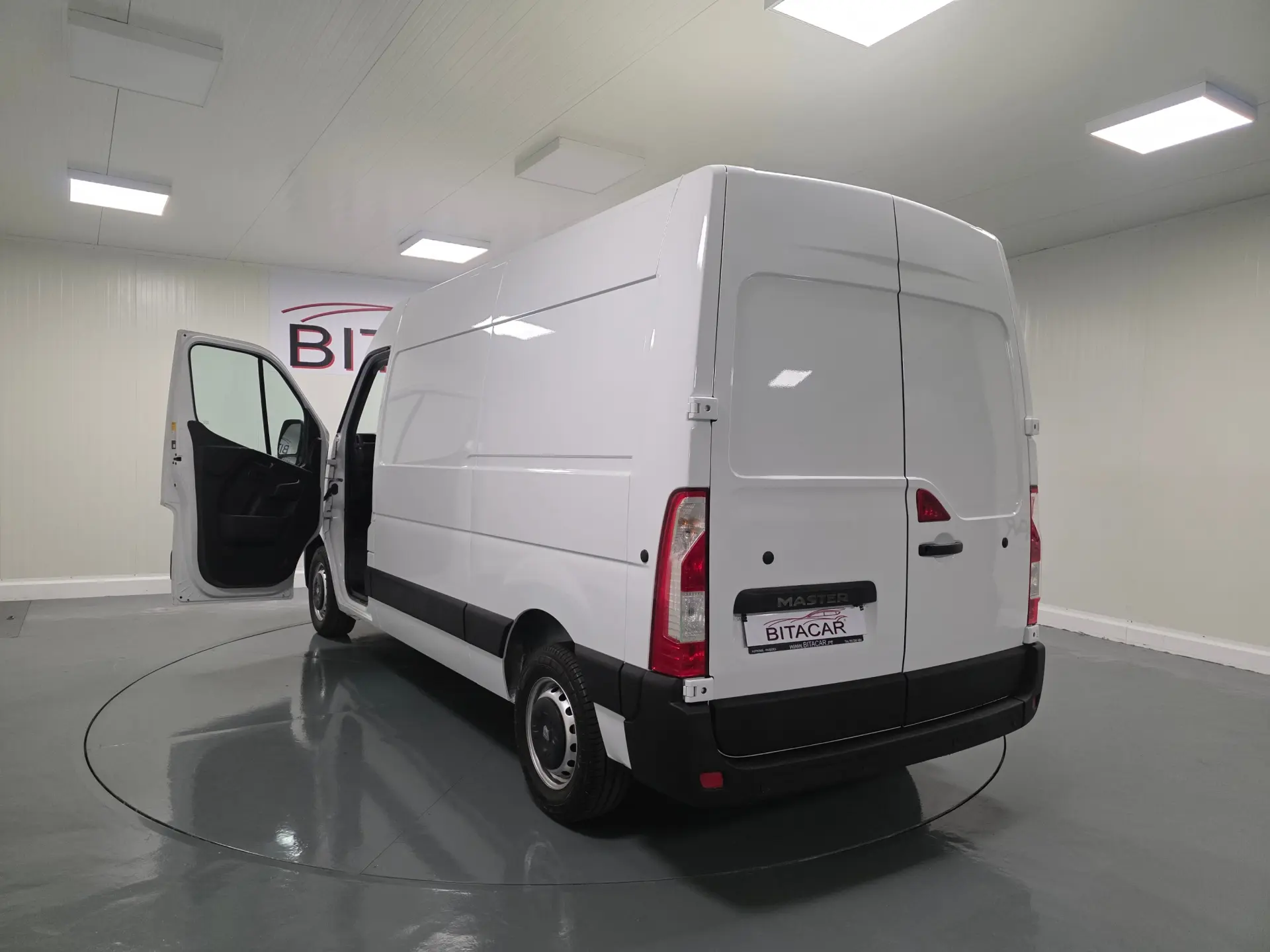 Renault Master L2H2 135CV GPS CAM TRASEIRA IVA DEDUTIVEL 52