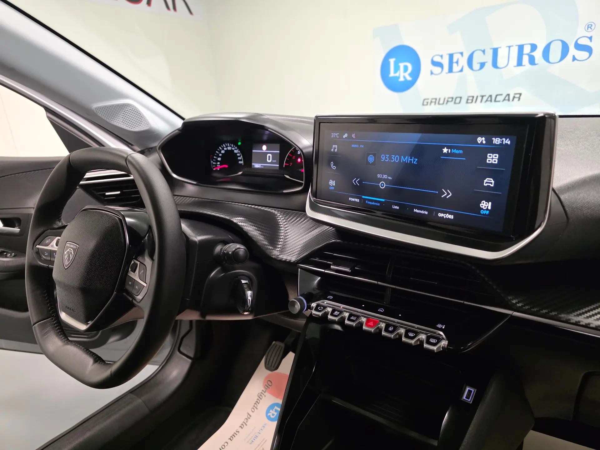 Peugeot 208 1.2 STYLE 66