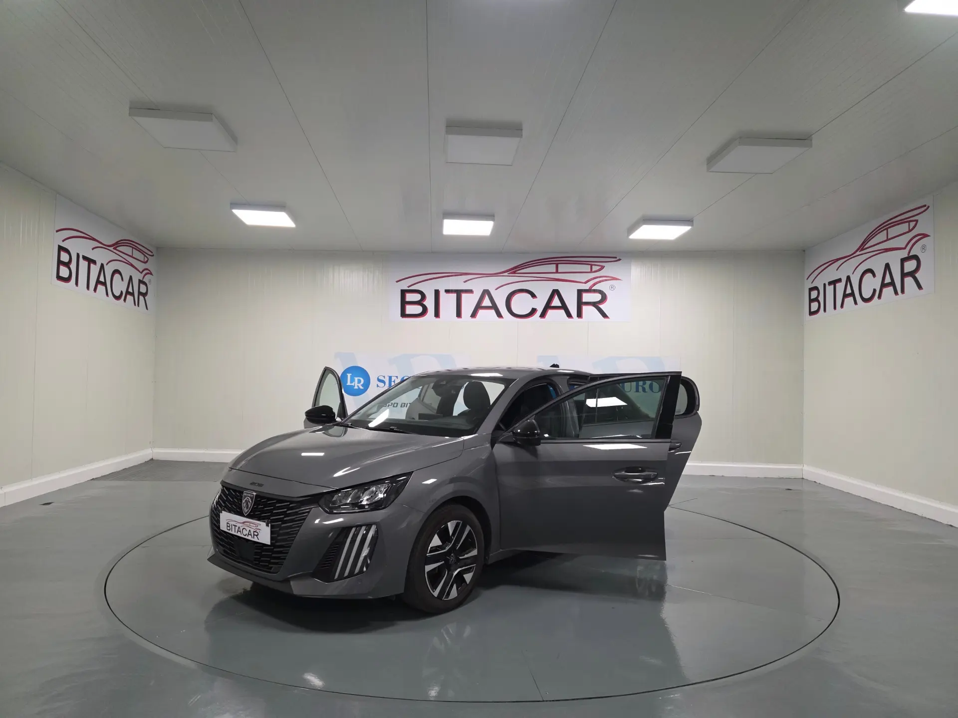 Peugeot 208 ALLURE 40