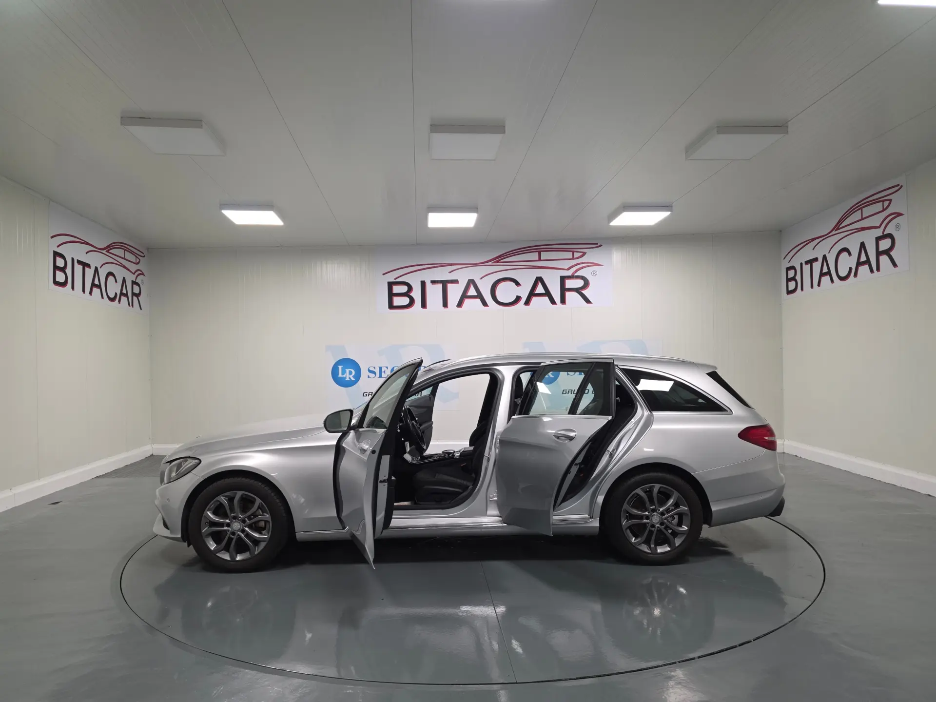 Mercedes-Benz C 200 D BLUETEC STATION 40
