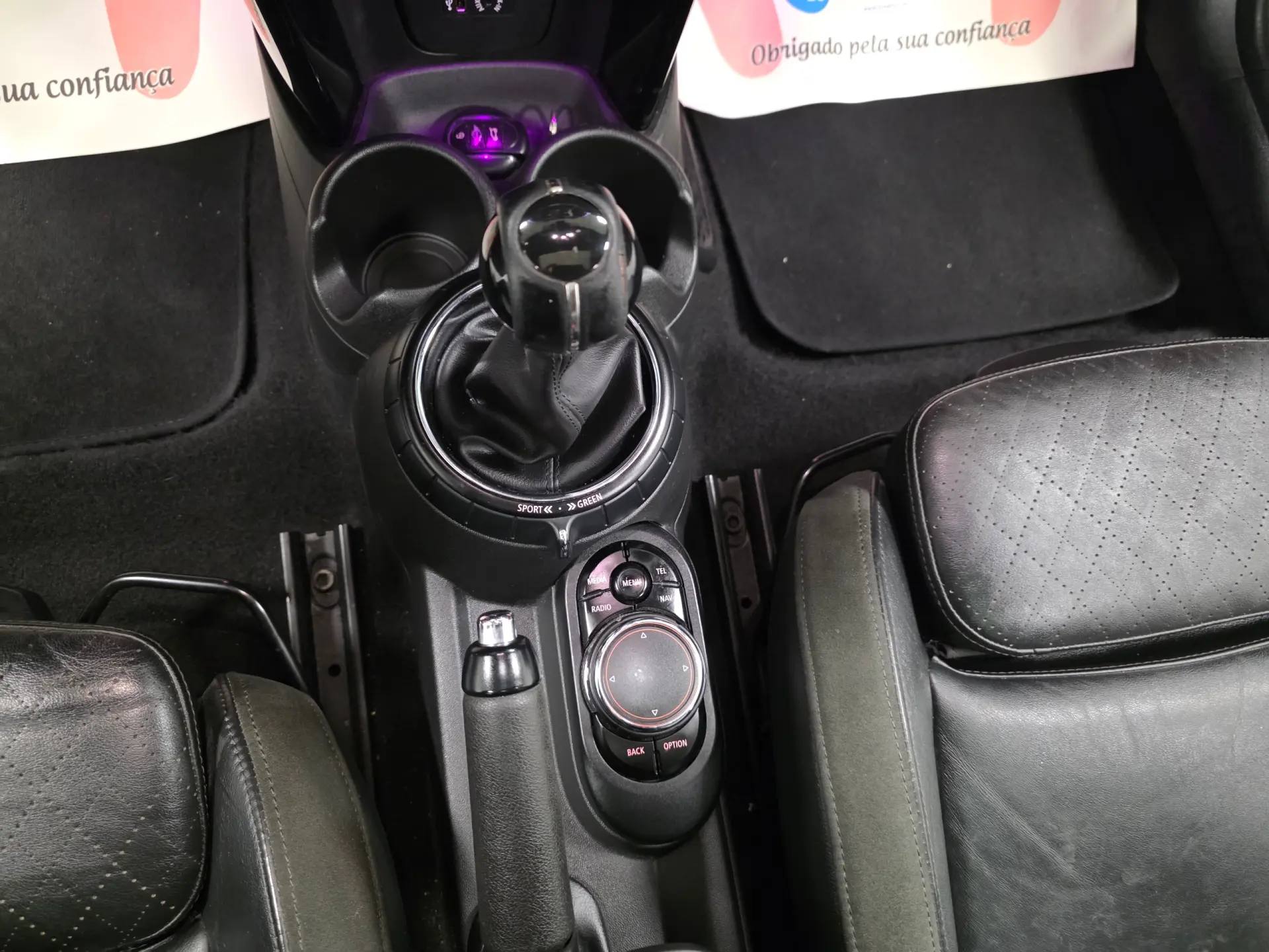 MINI 3 Portas Cooper D 104