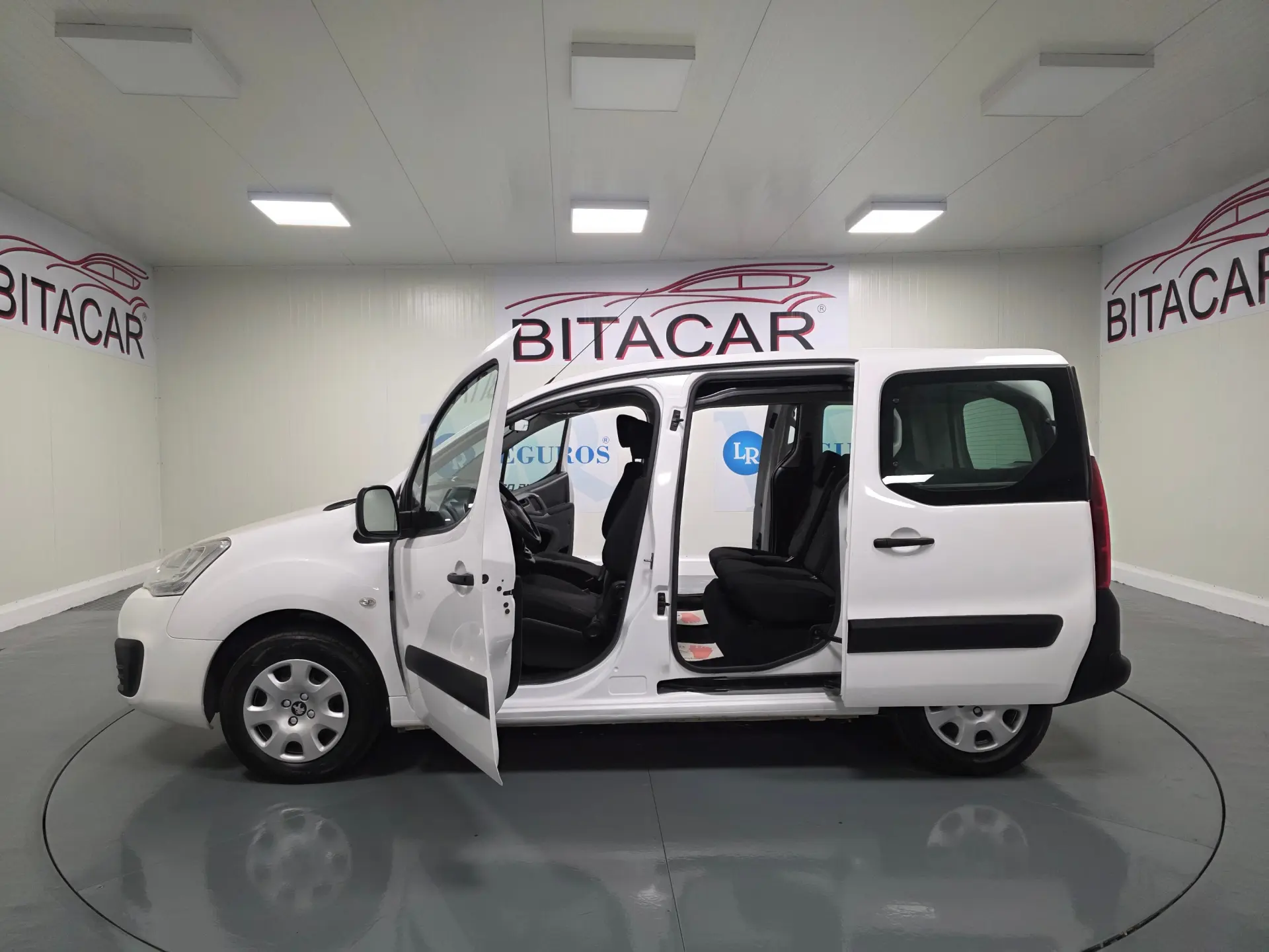 Peugeot Partner TEPEE 1.6 BLUEHDI 5 LUGARES 42
