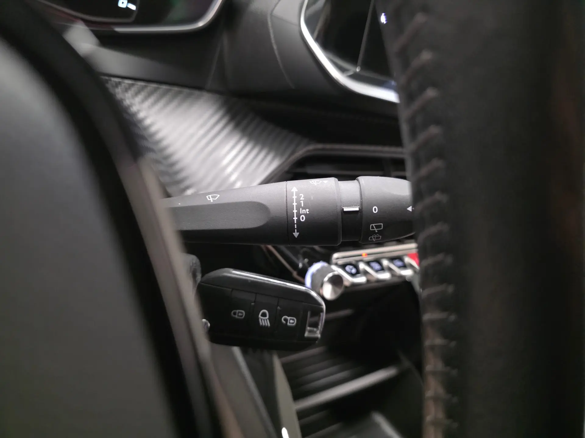 Peugeot 208 1.2 ACTIVE 105