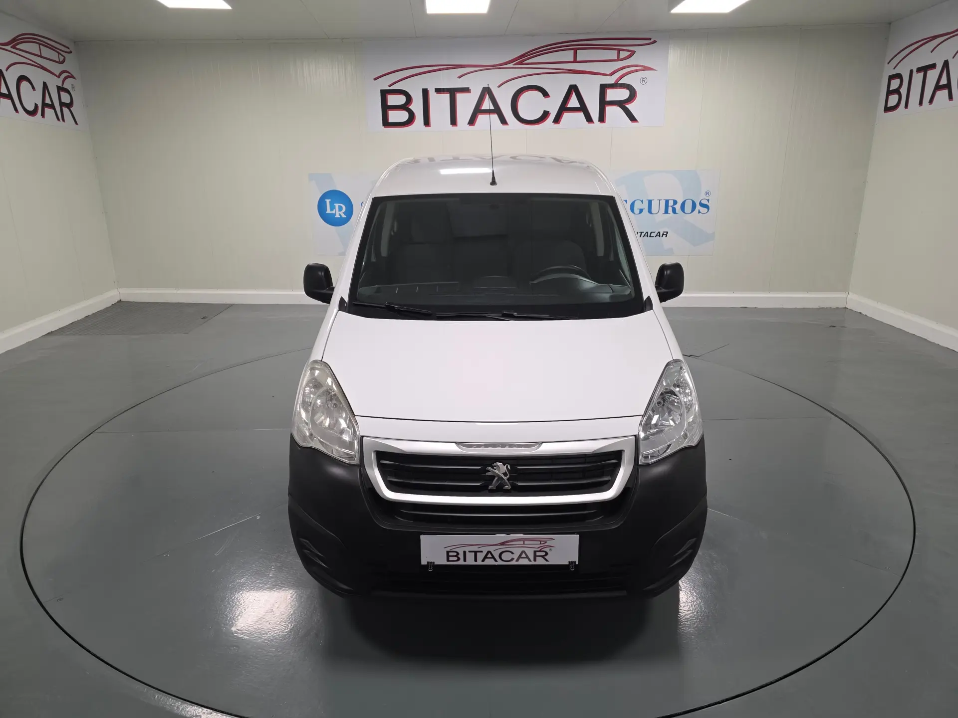 Peugeot Partner 1.6 HDI L1 PACK CD CLIM 8