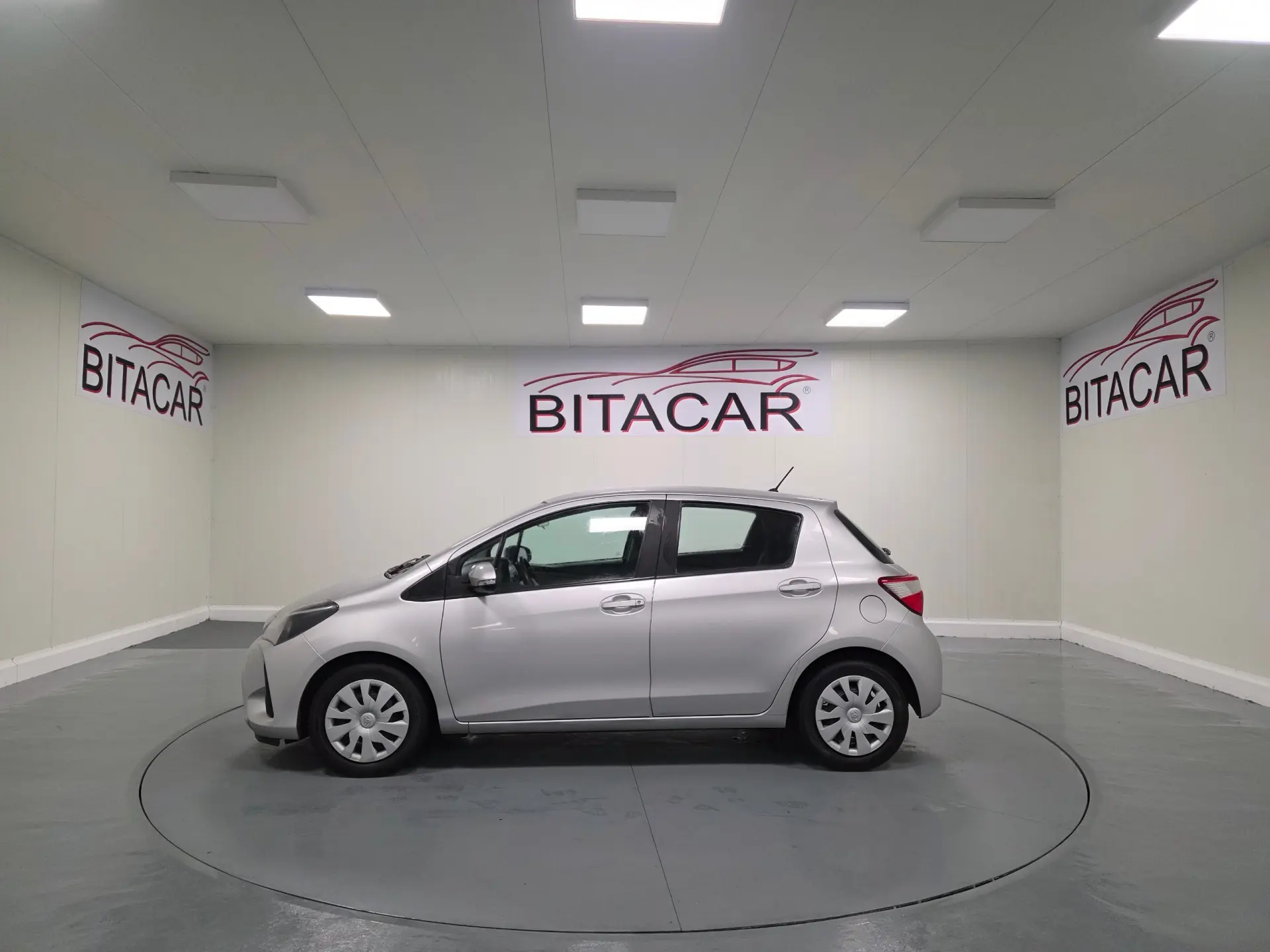 Toyota Yaris 1.4 D-4D ACtive+AC 14