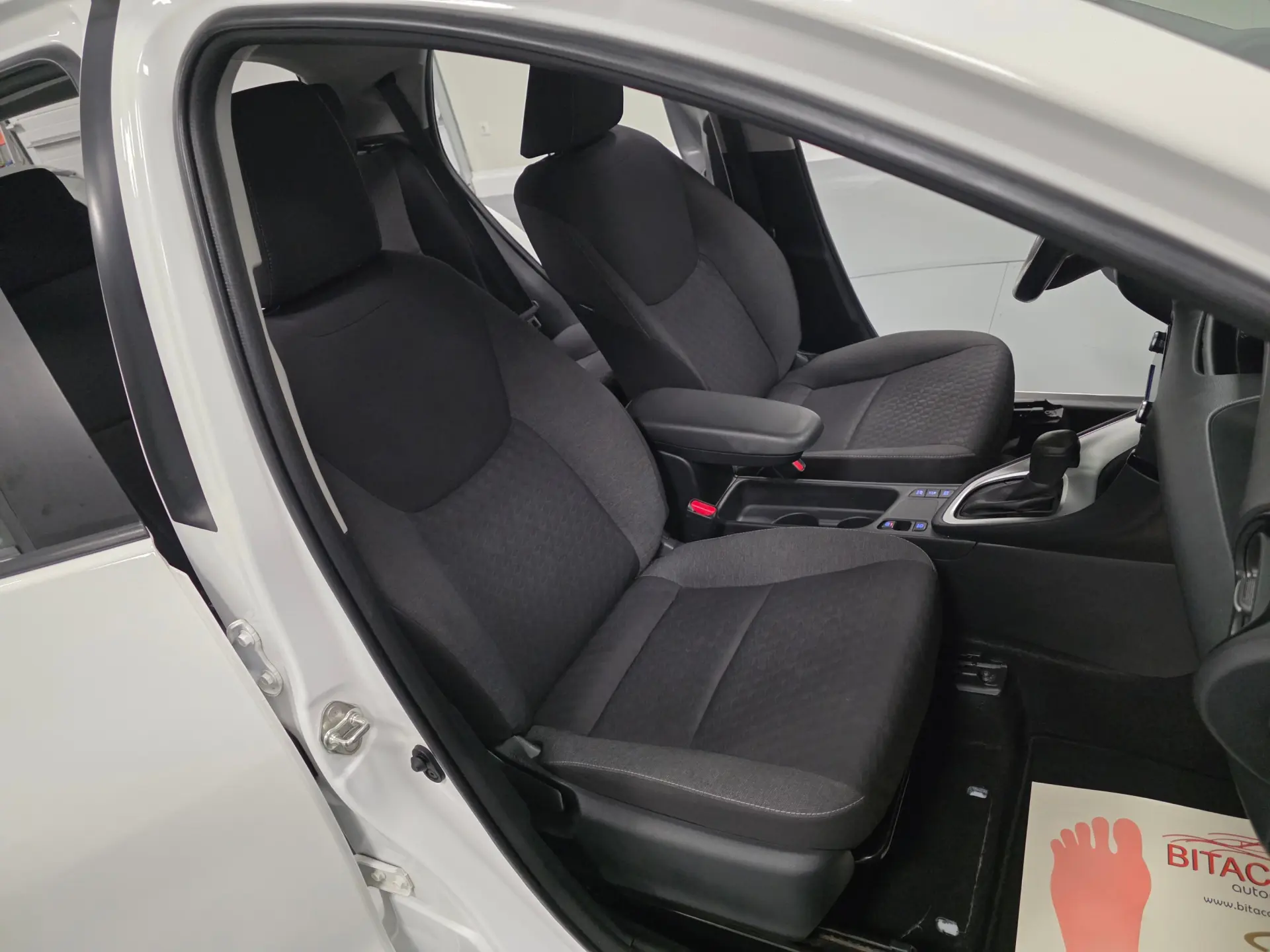 Toyota Yaris 1.5 HDF EXCLUSIVE 76