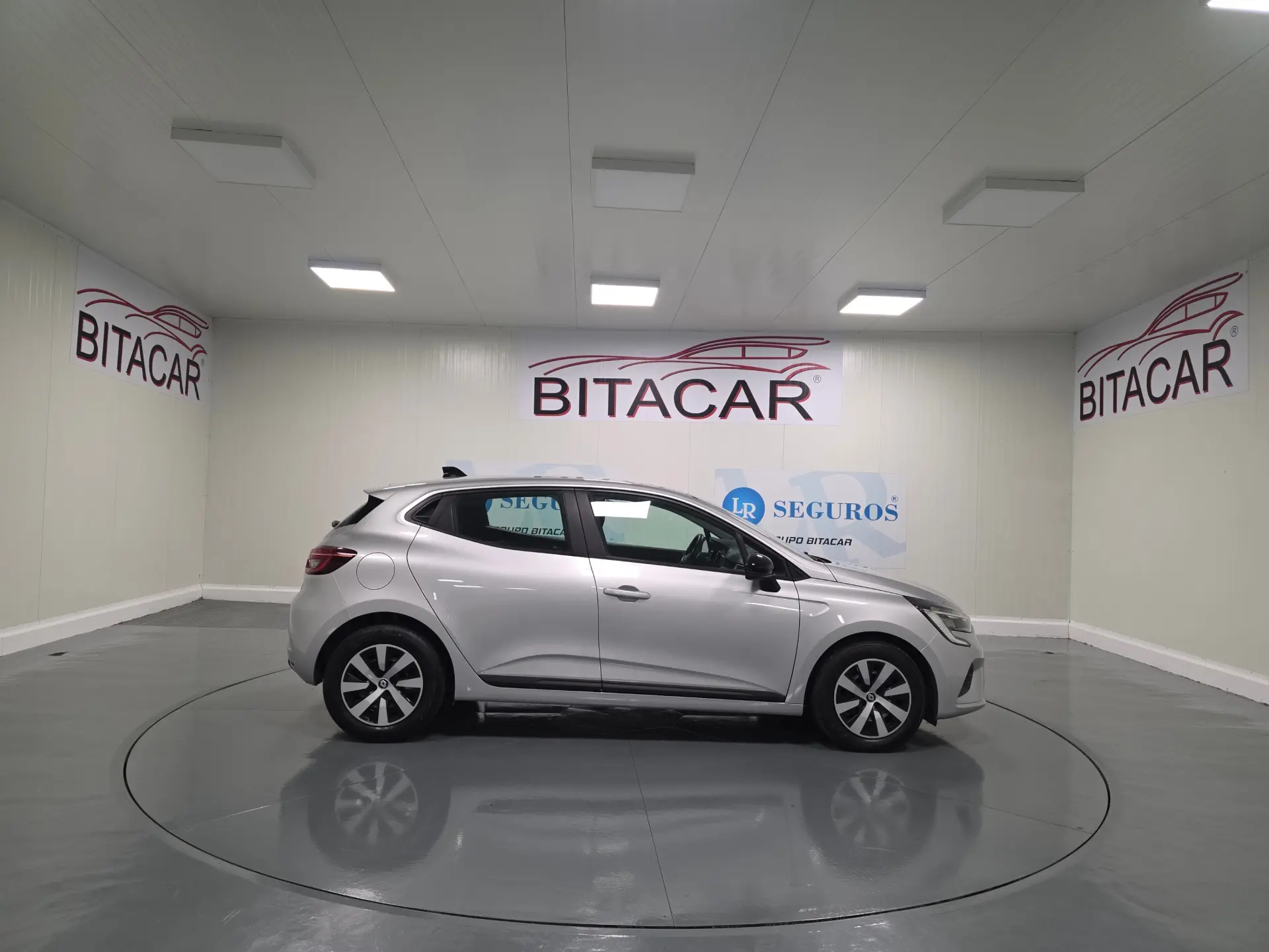 Renault Clio 1.0 TCe Evolution 33