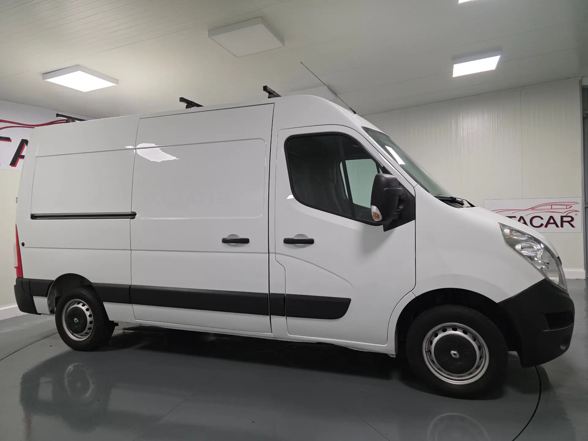 Renault Master 2.3 dCi L2H2 3.5T 3