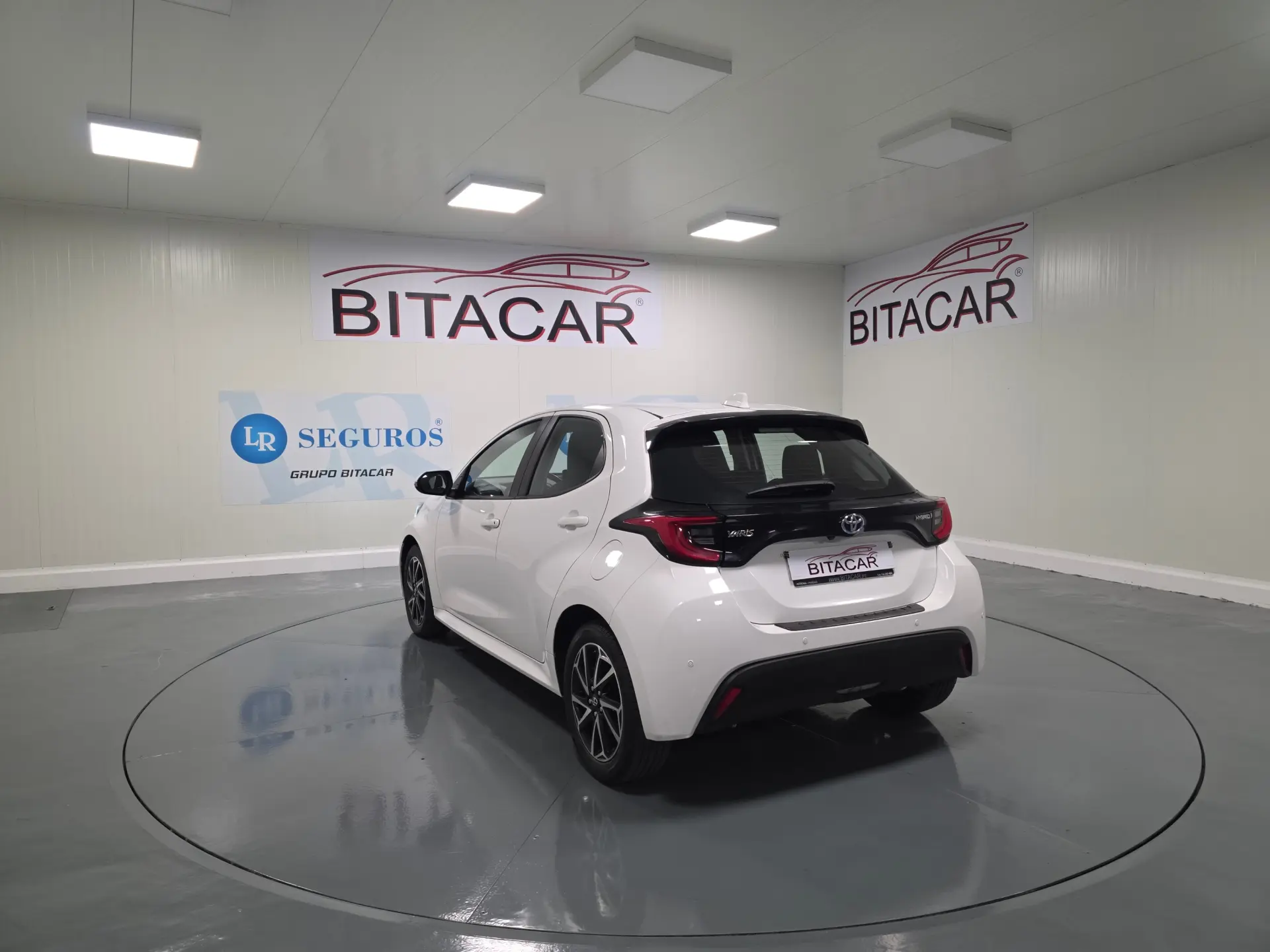 Toyota Yaris 1.5 HDF EXCLUSIVE 20