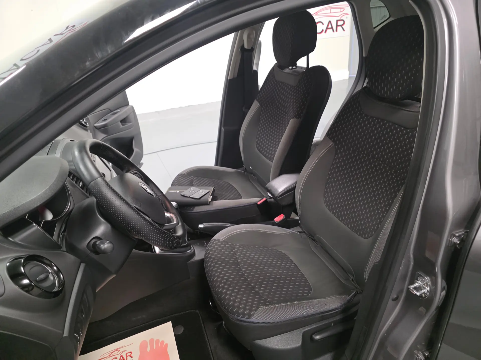 Renault Captur 1.5 DCI EXCLUSIVE 94
