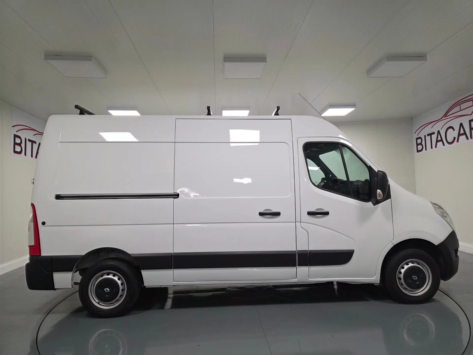 Renault Master 2.3 dCi L2H2 3.5T 36