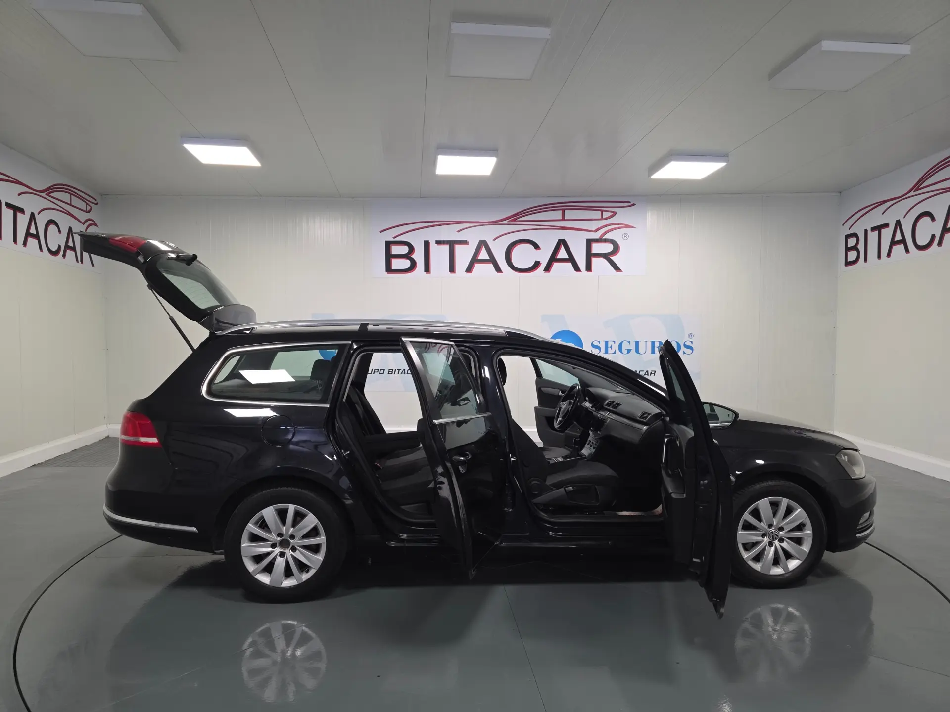 Volkswagen Passat 1.6 TDI Confortline 52