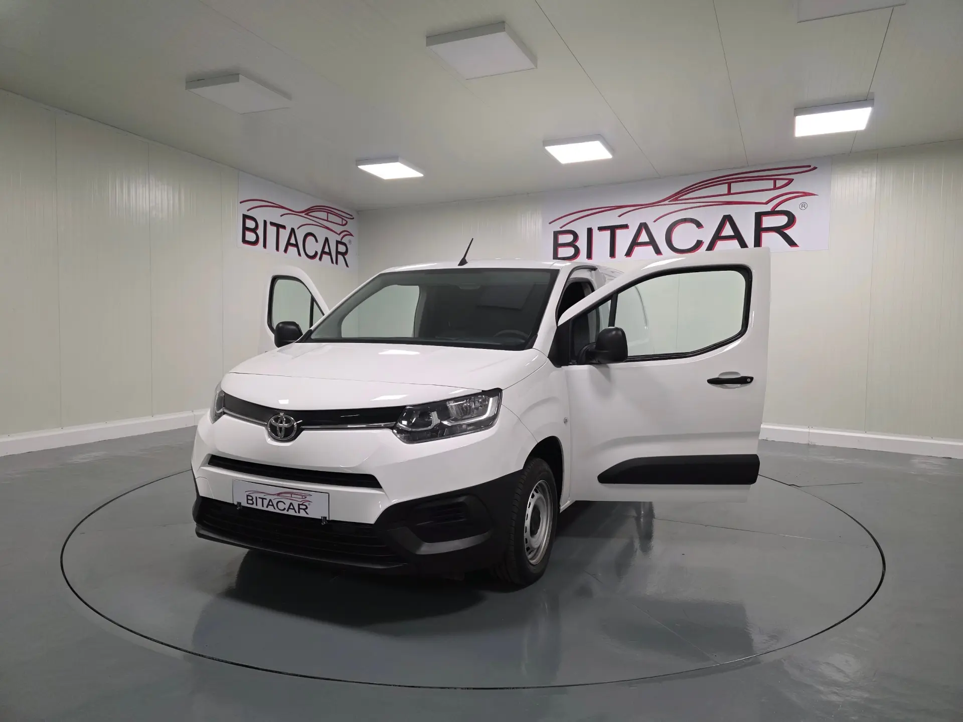 Toyota Proace CITY 1.5D IVA DEDUTIVEL 16