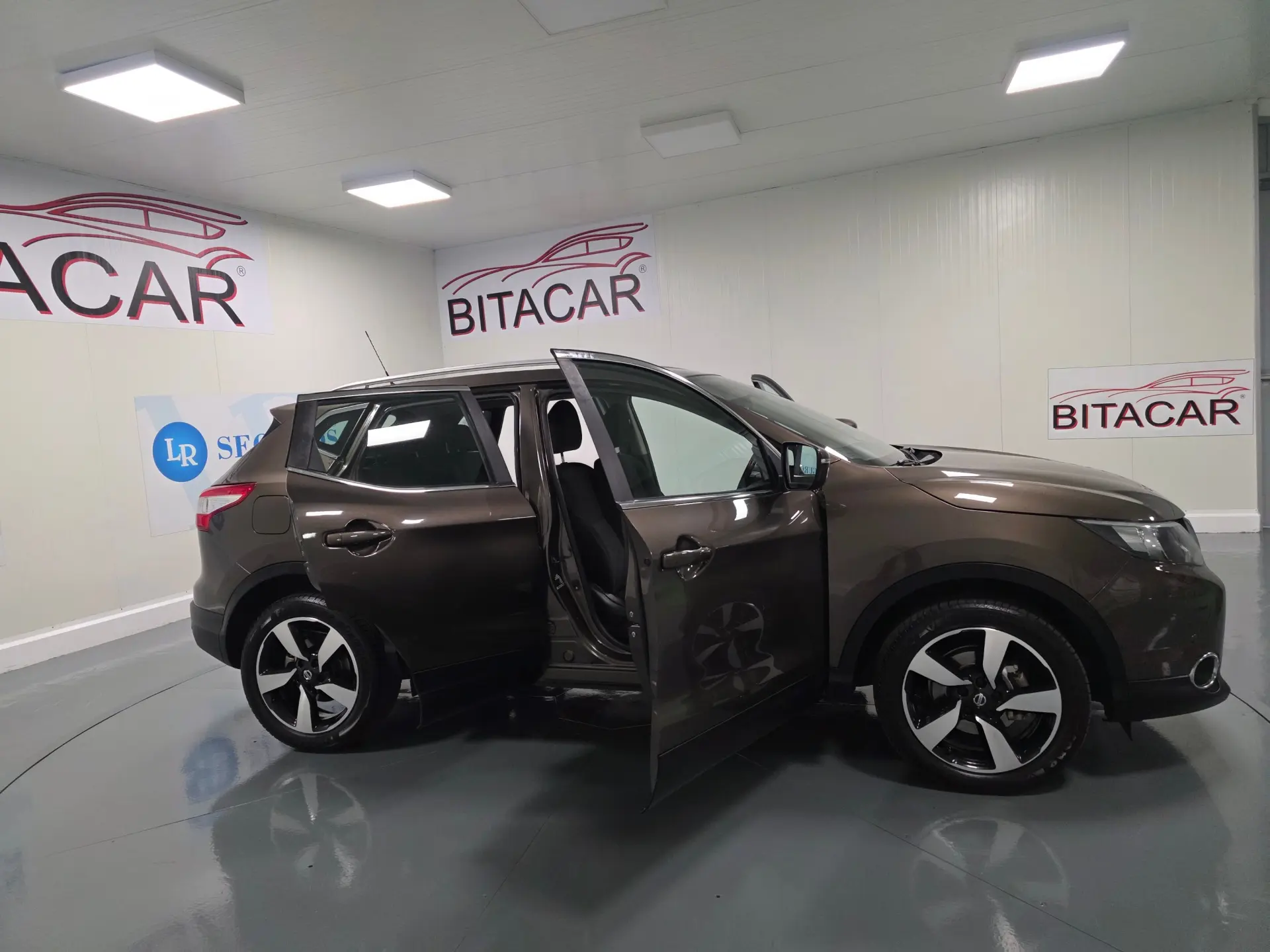 Nissan Qashqai 1.5 dCi N-Connecta Led 36