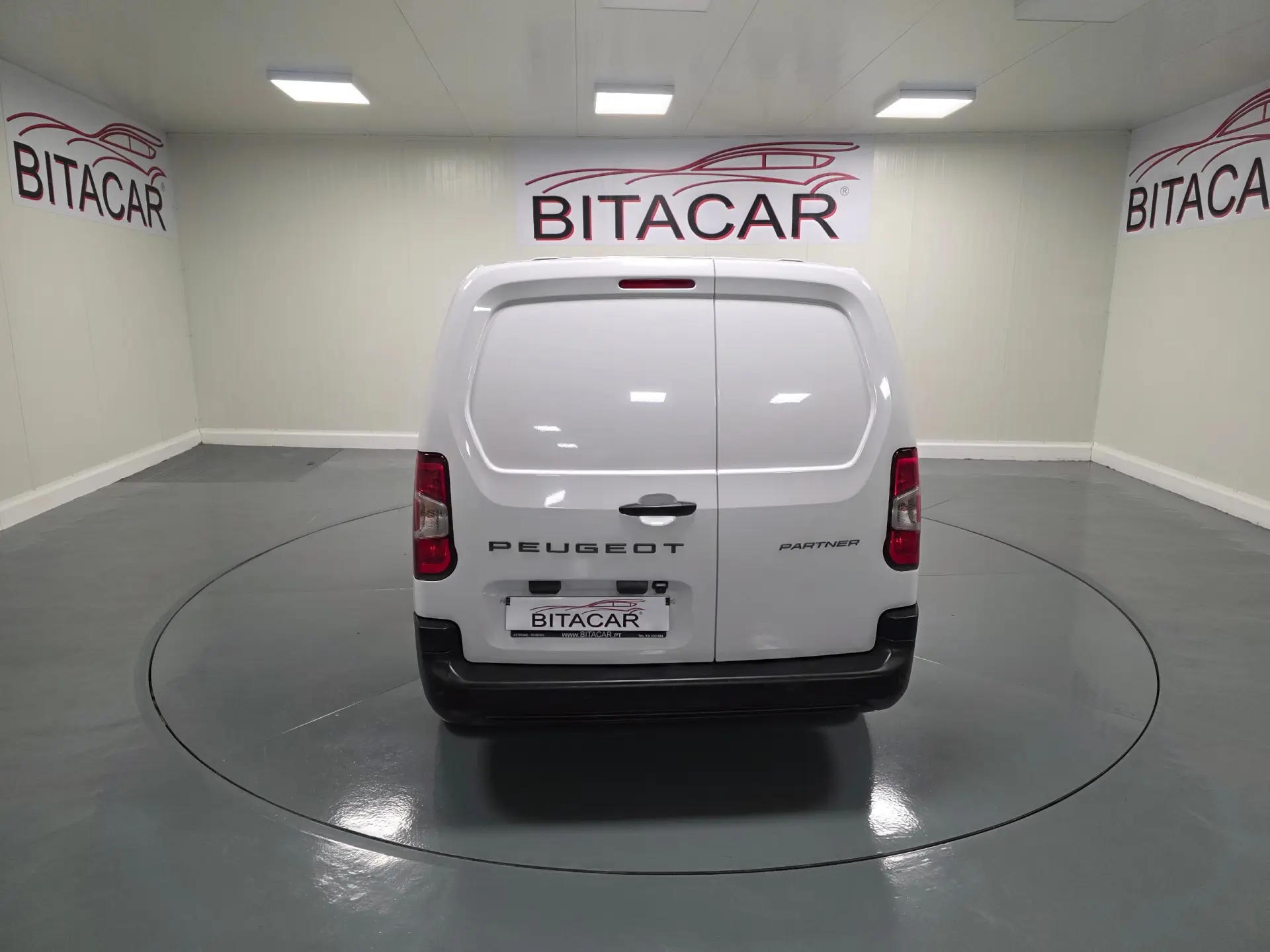 Peugeot Partner 1.5 BLUEHDI 100CV LONGA CAMARA TRASEIRA 47