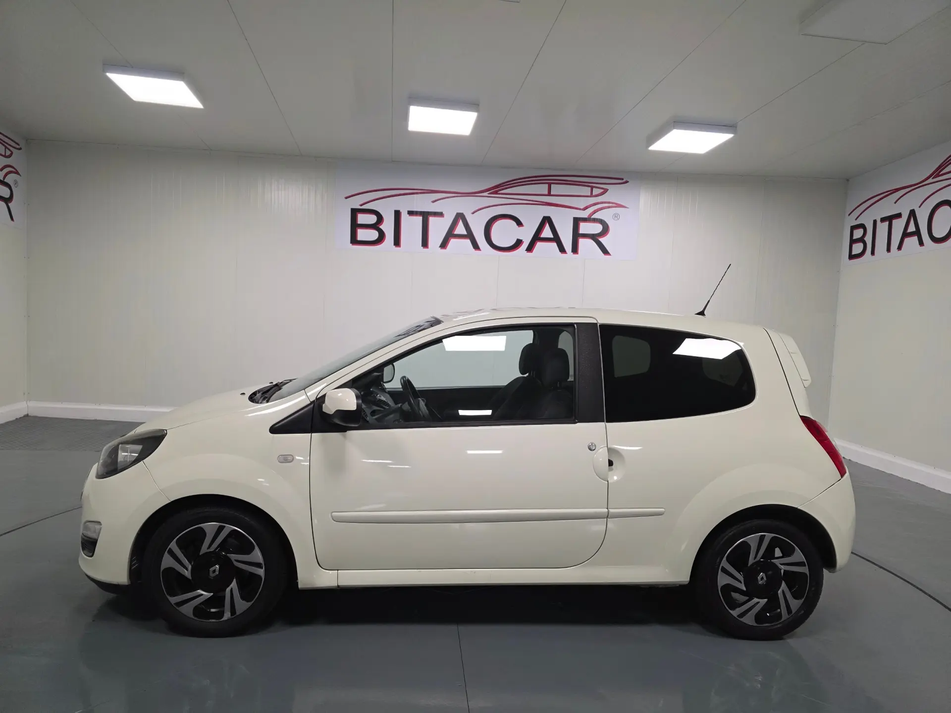 Renault Twingo 1.2 16V Dynamique 19
