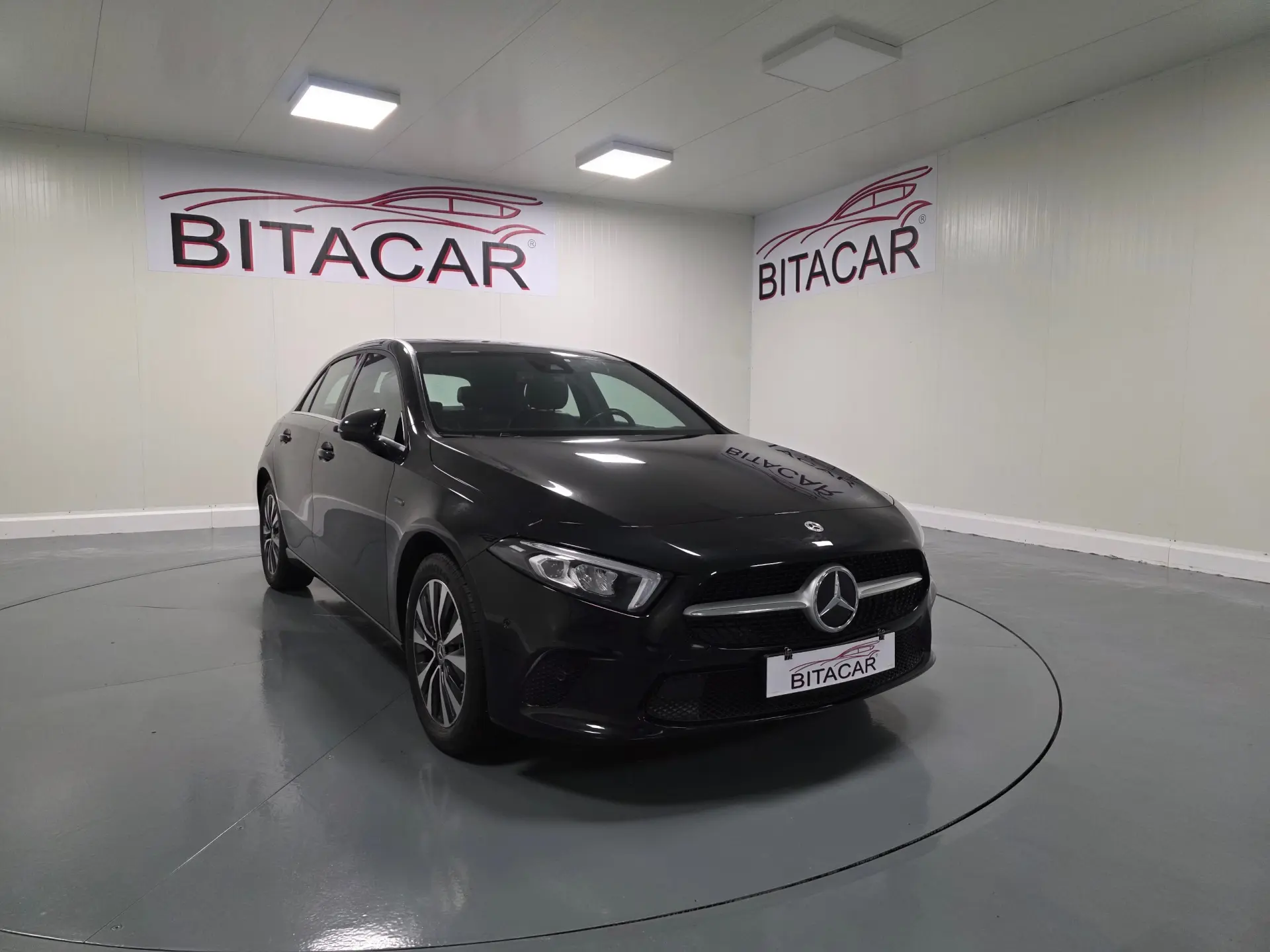 Mercedes-Benz A 250 e Style Plus 1