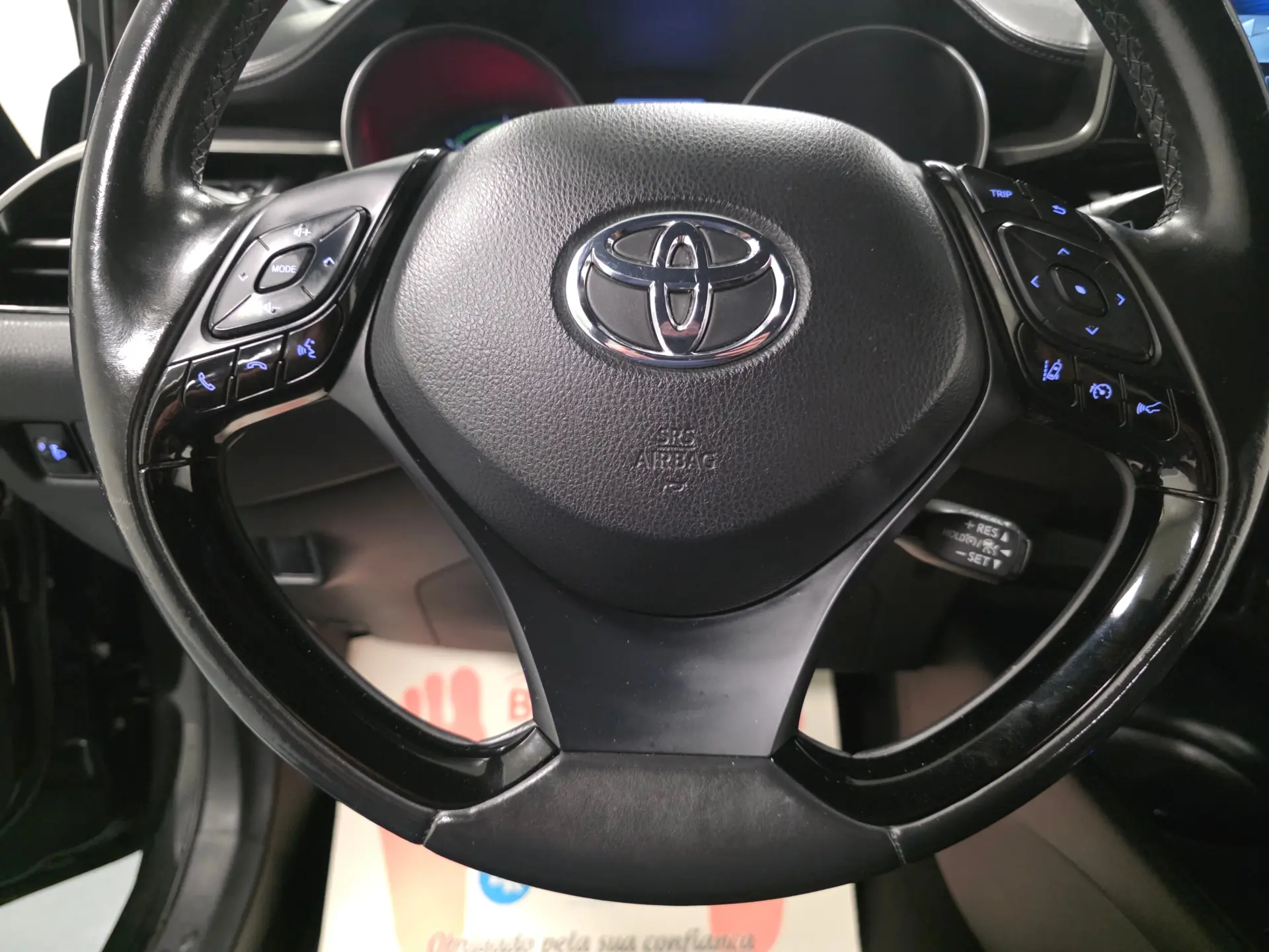 Toyota C-HR 1.8 HSD CONFORT 85