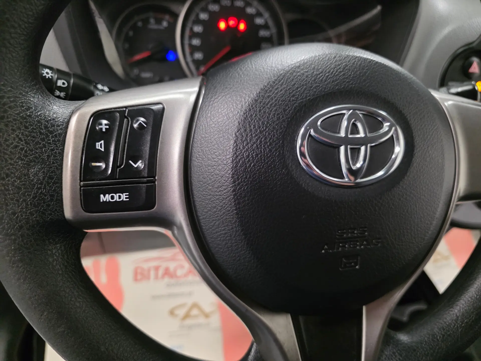 Toyota Yaris BIZZ 1.4 D-4D 90CV IVA DEDUTIVEL 103