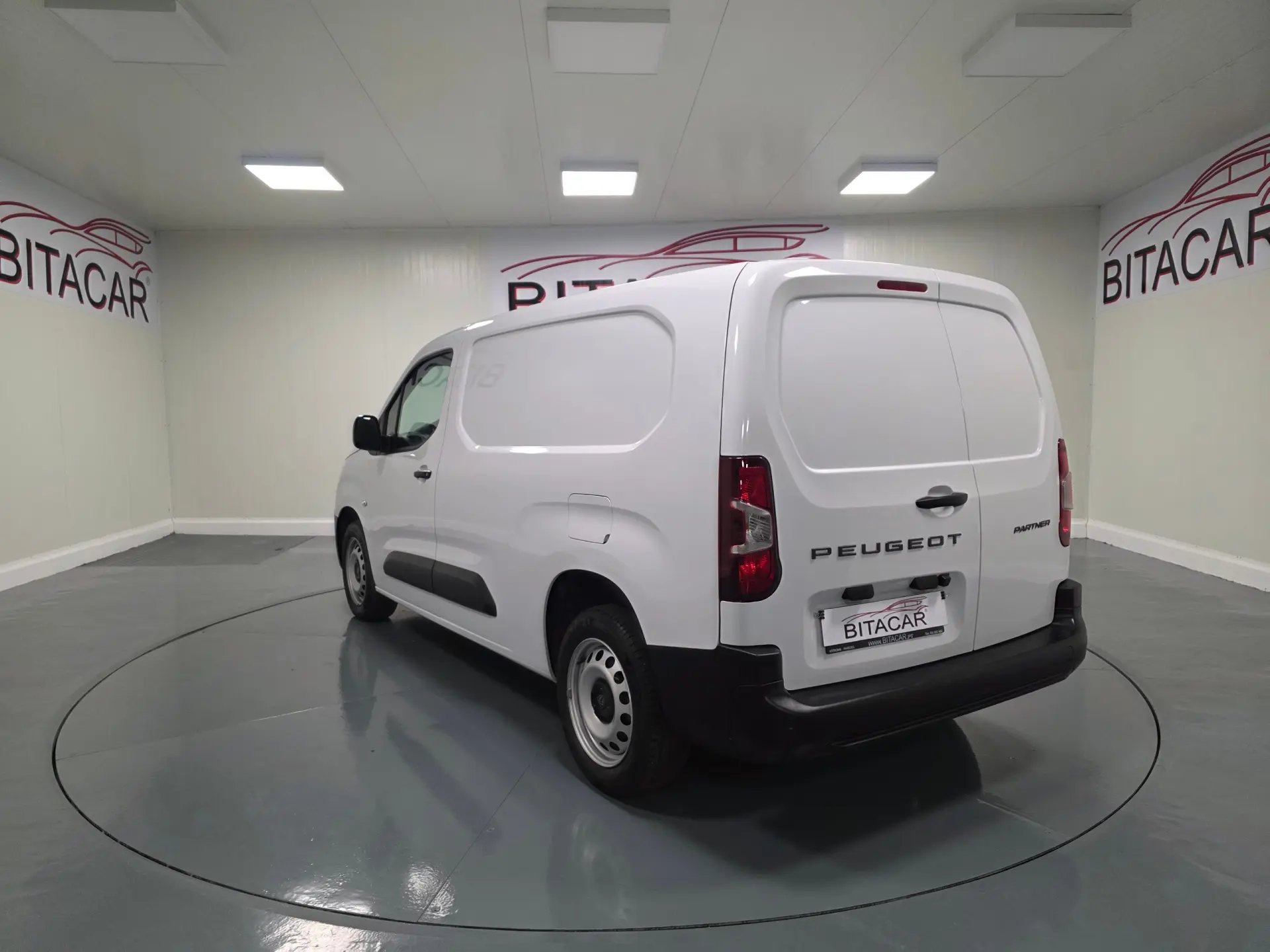 Peugeot Partner 1.5 BLUEHDI 100CV LONGA CAMARA TRASEIRA 37