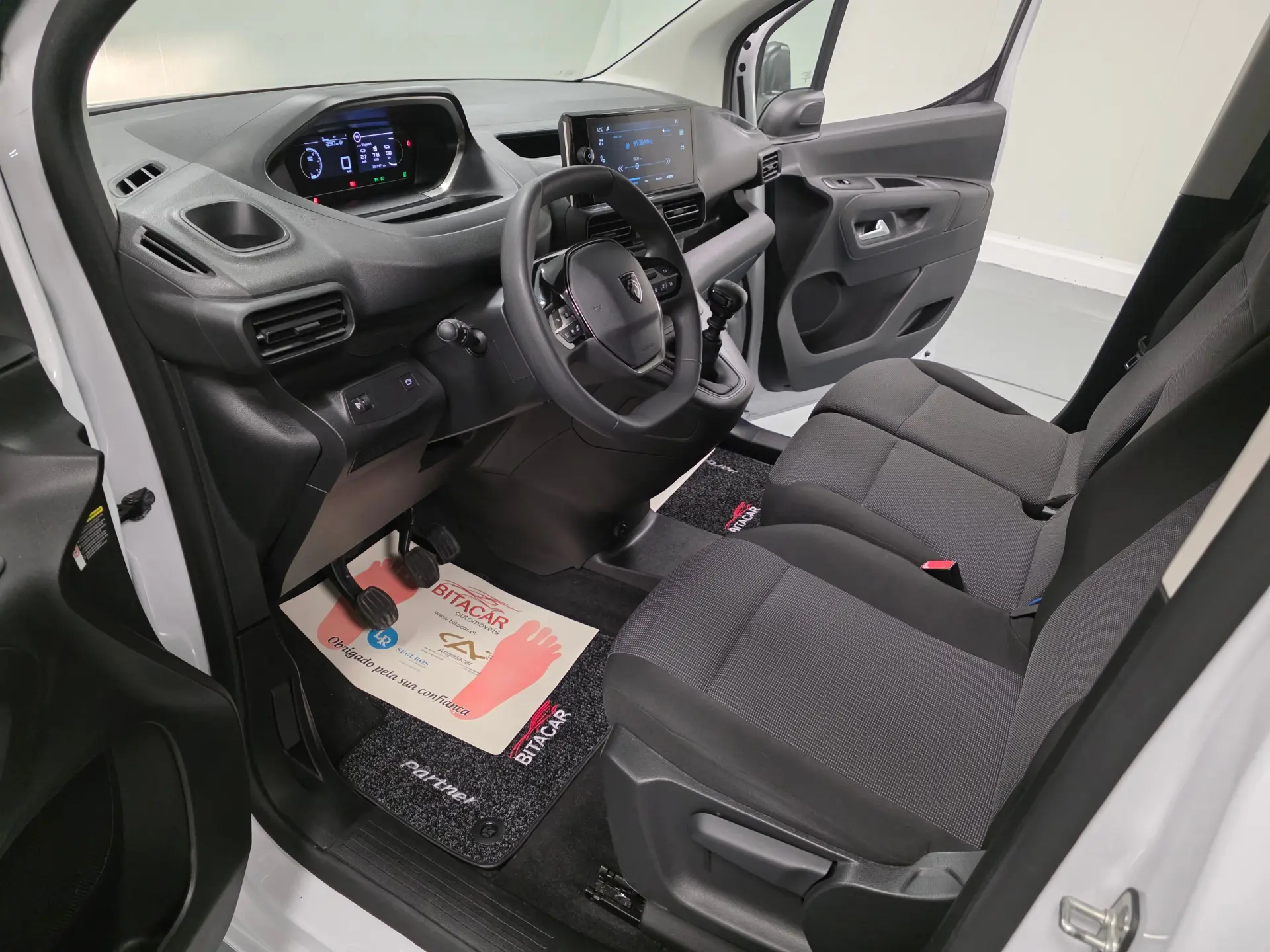 Peugeot Partner 1.5 BLUEHDI 100CV LONGA CAMARA TRASEIRA 91