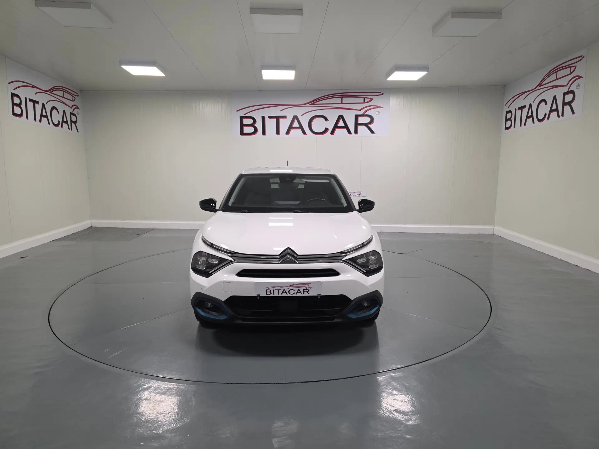 Citroen e-C4 SHINE 9