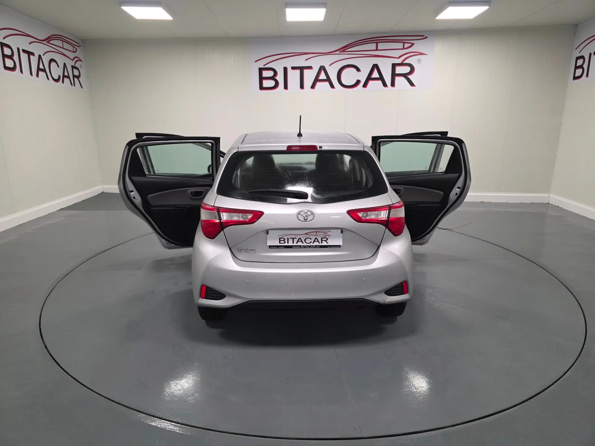 Toyota Yaris 1.4 D-4D ACtive+AC 29