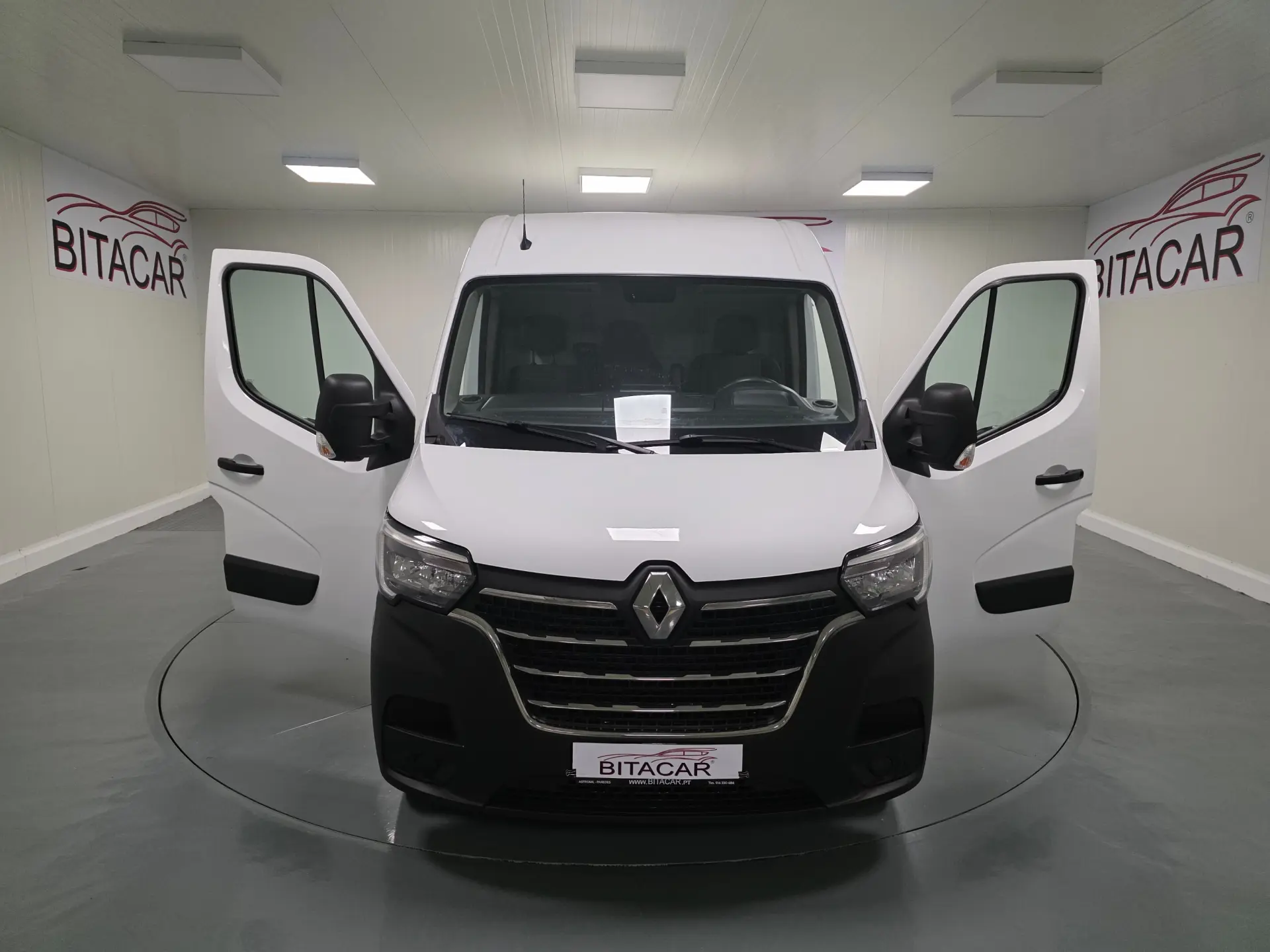 Renault Master L2H2 135CV GPS CAM TRASEIRA IVA DEDUTIVEL 42